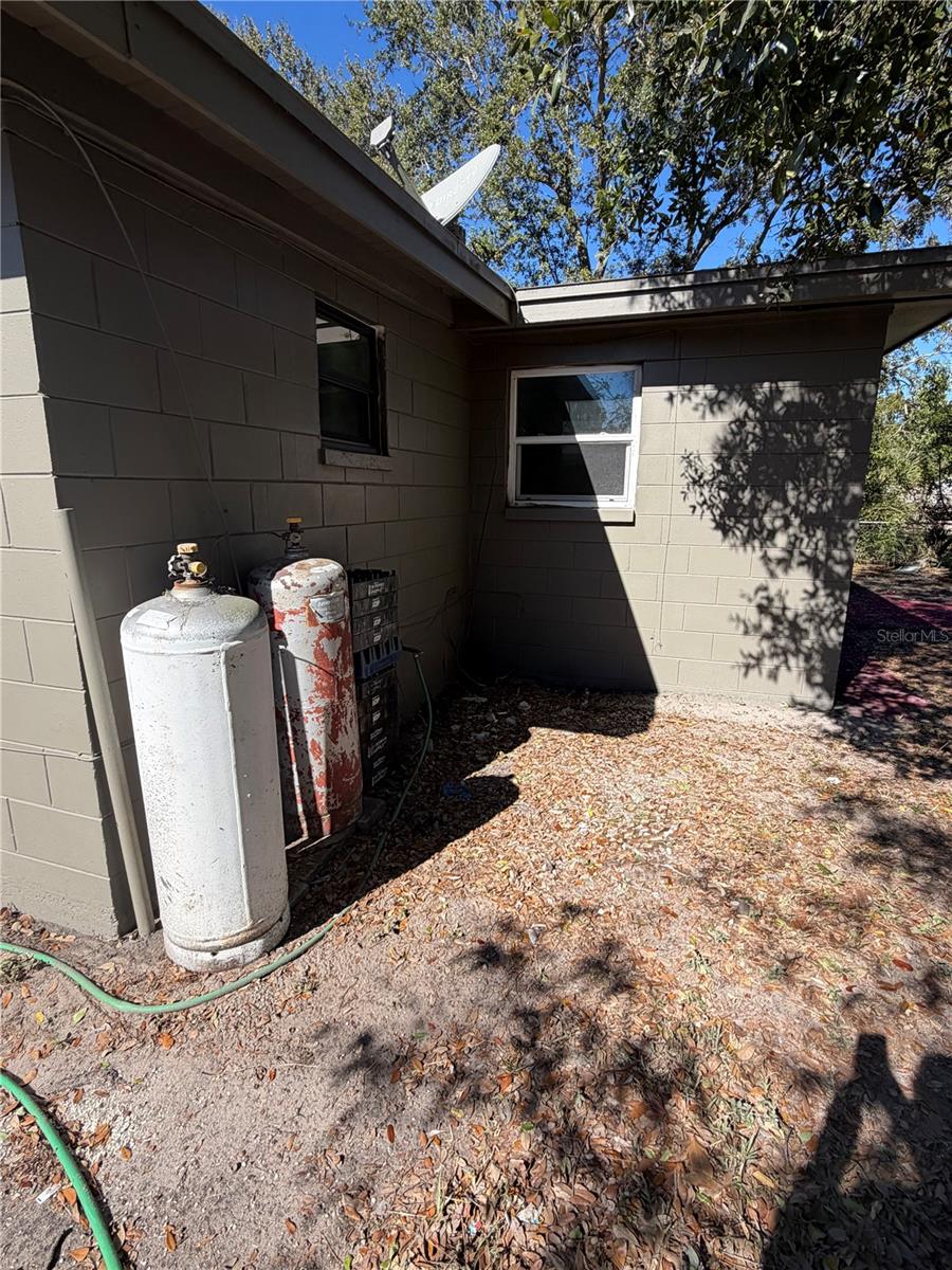 Image 27 of 32 For 319 Leta Street