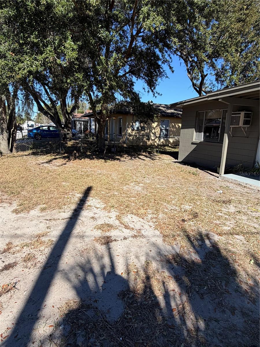 Image 28 of 32 For 319 Leta Street