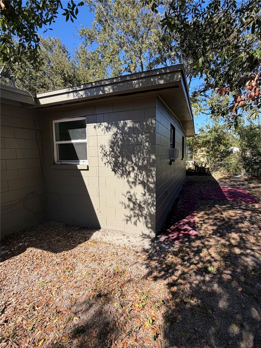 Image 29 of 32 For 319 Leta Street