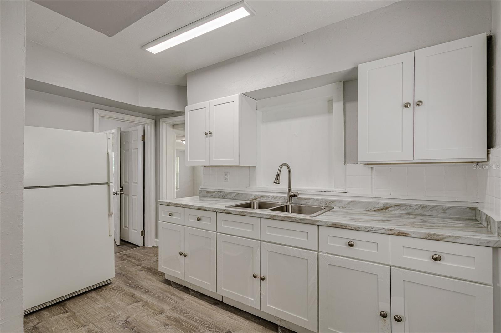 Image 10 of 41 For 875 19th Avenue S 1-2