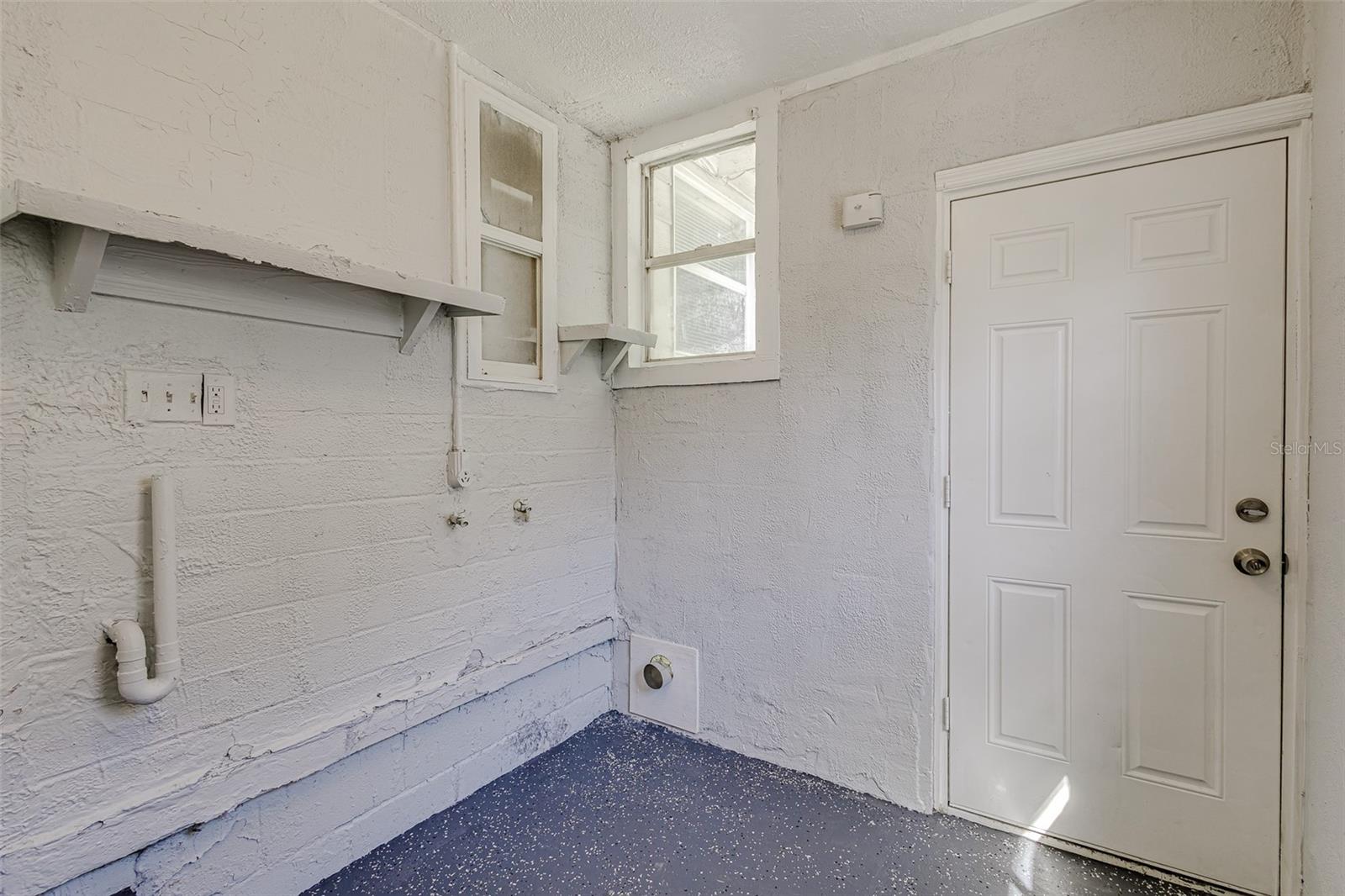 Image 15 of 41 For 875 19th Avenue S 1-2