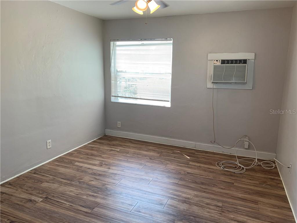 Image 34 of 41 For 875 19th Avenue S 1-2