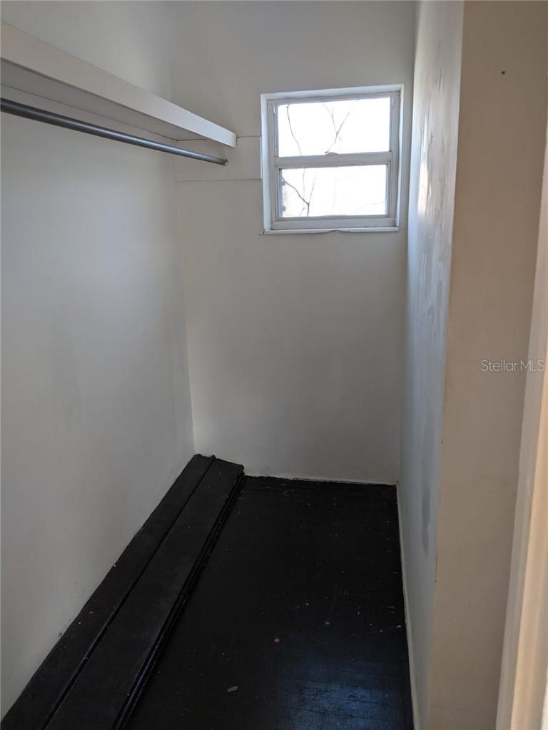 Image 35 of 41 For 875 19th Avenue S 1-2