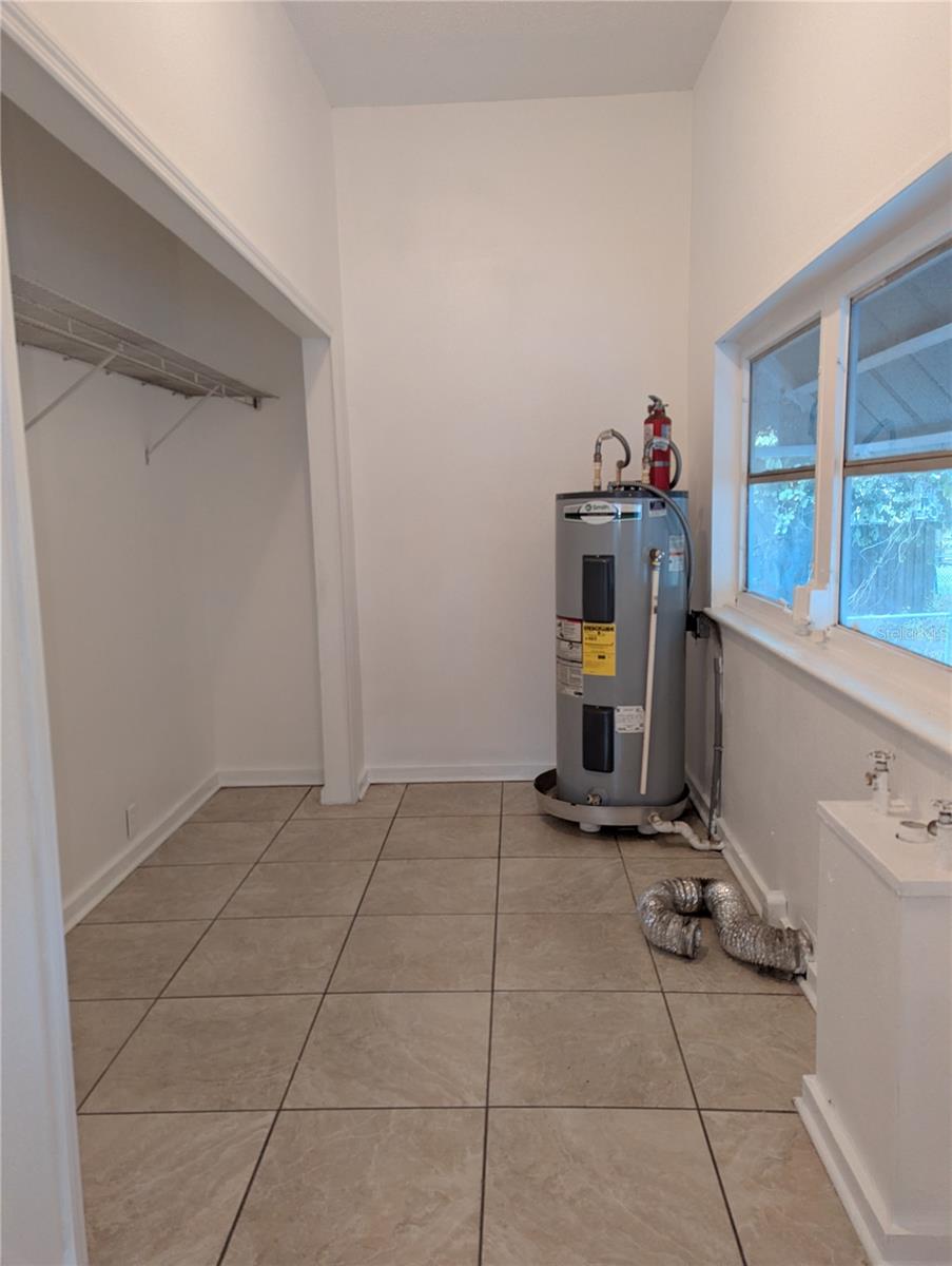 Image 13 of 16 For 770 Lemon Street