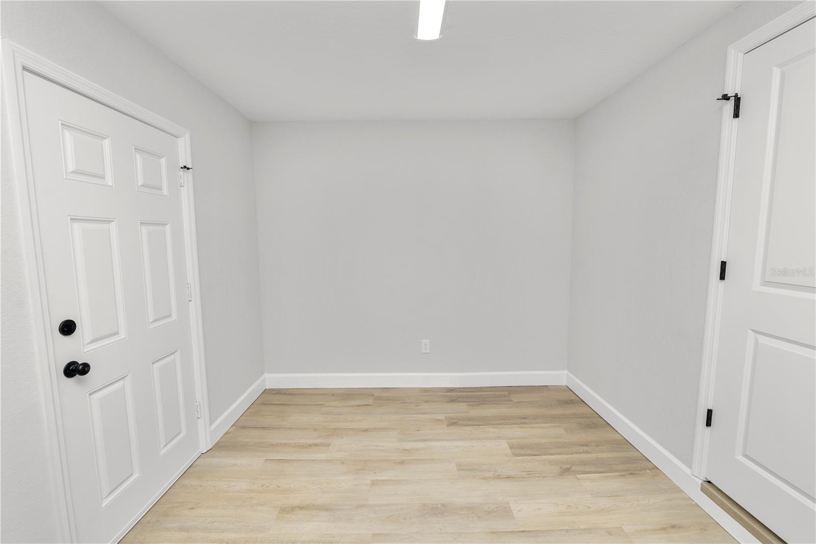 Image 22 of 36 For 26 Lanier Avenue