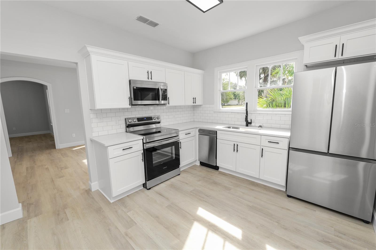 Image 5 of 36 For 26 Lanier Avenue