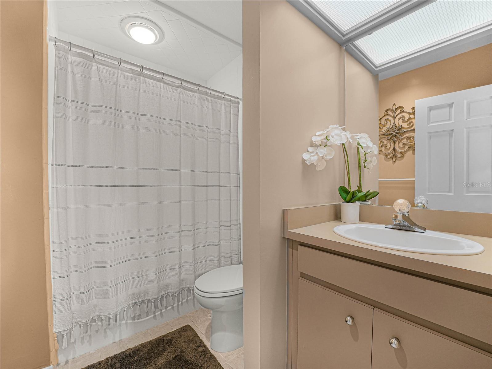 Image 29 of 45 For 3 Casa Loma Way 3