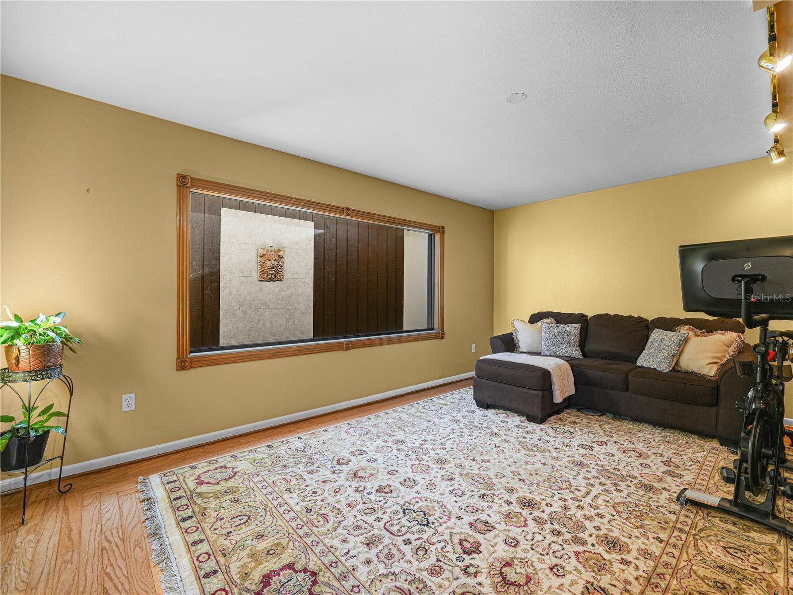 Image 3 of 45 For 3 Casa Loma Way 3