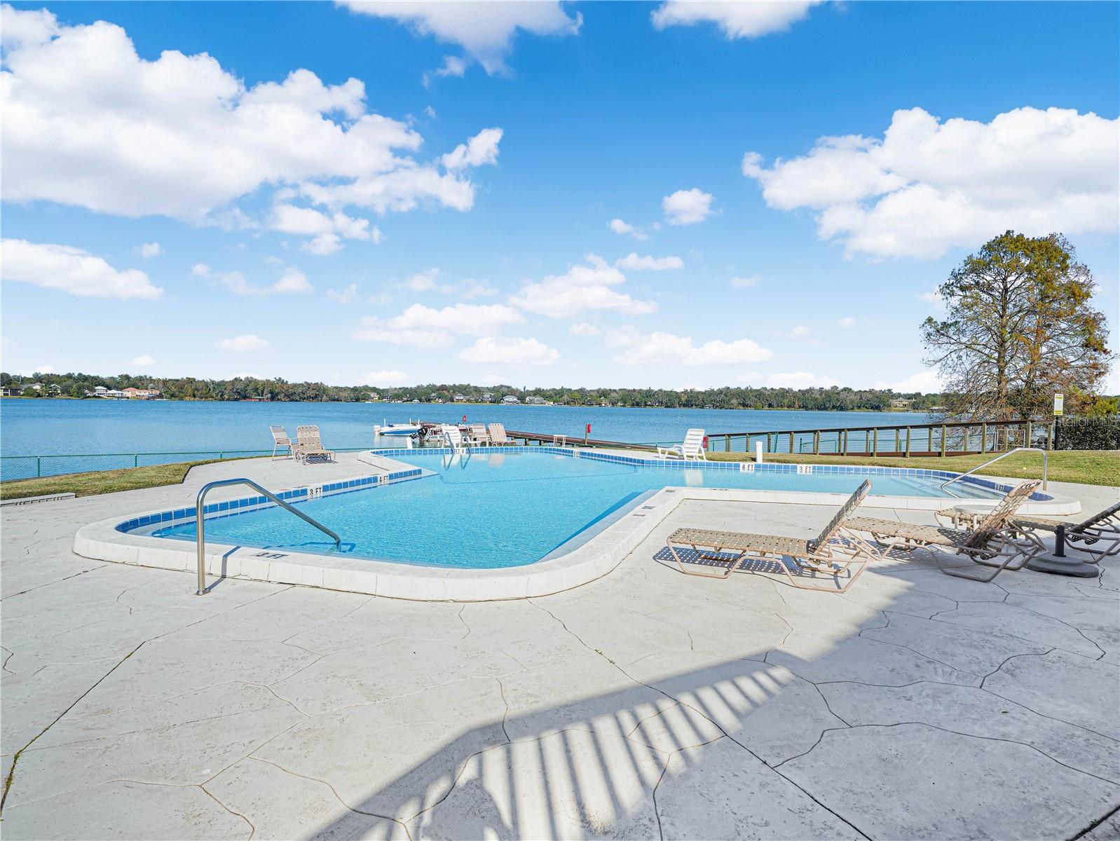 Image 38 of 45 For 3 Casa Loma Way 3