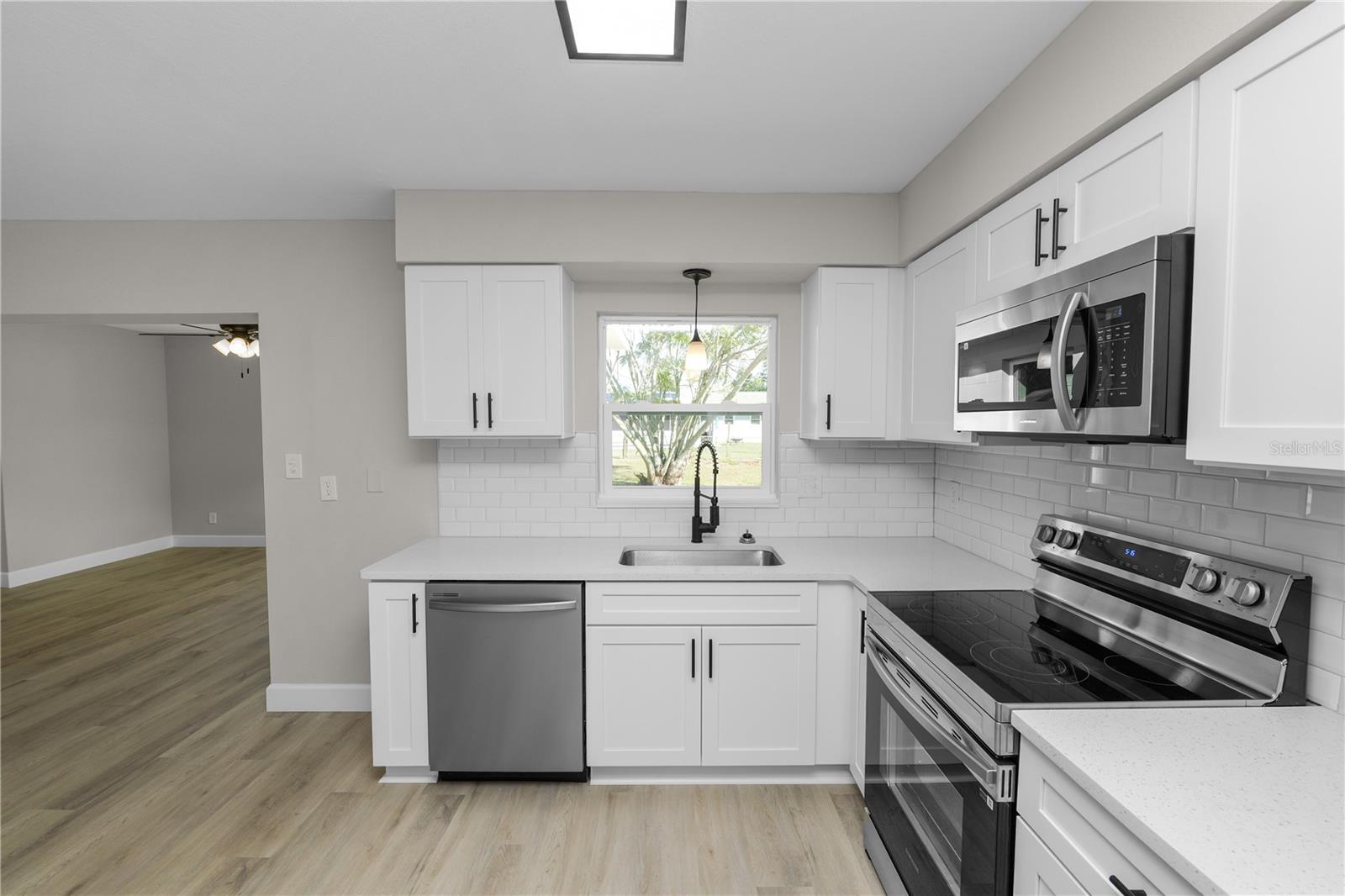 Image 4 of 31 For 1208 Blake Avenue