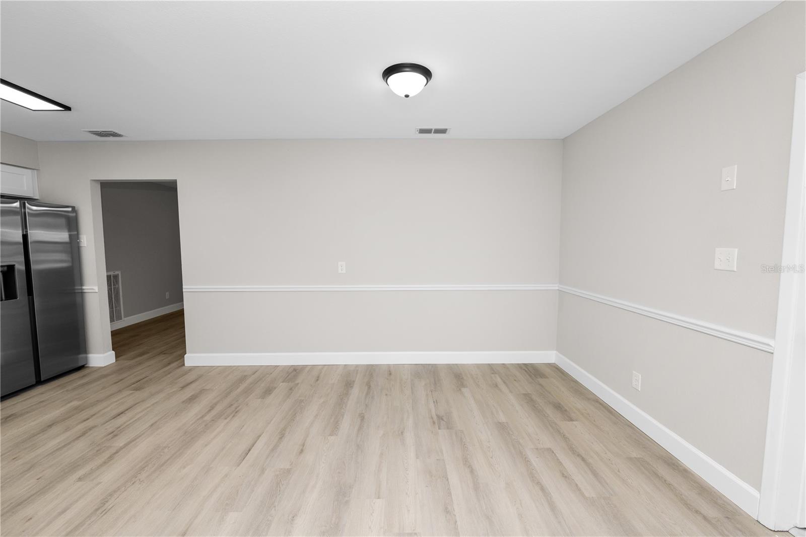 Image 6 of 31 For 1208 Blake Avenue