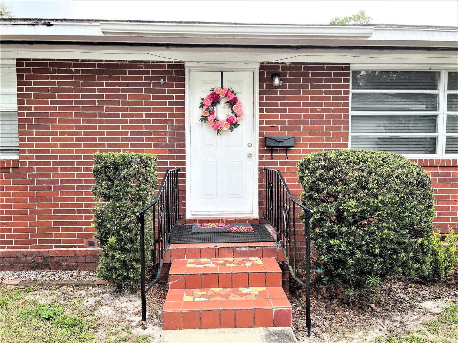 Image 34 of 37 For 310 Poinsettia Street