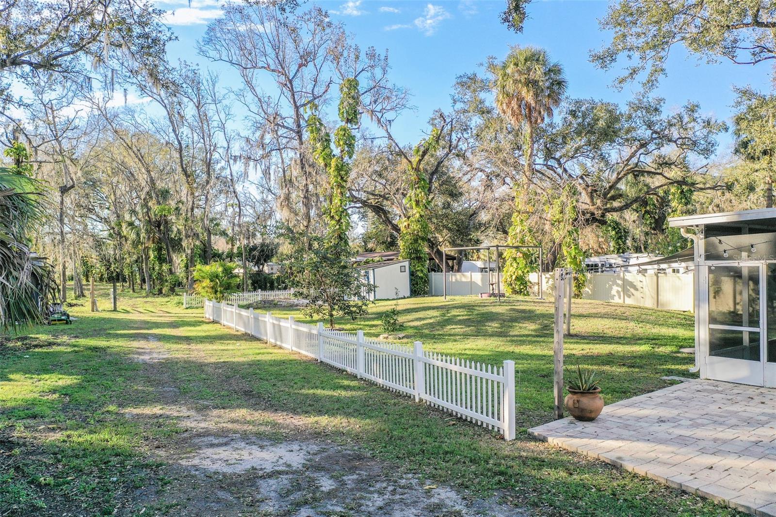 Image 26 of 46 For 5028 Clewis Avenue