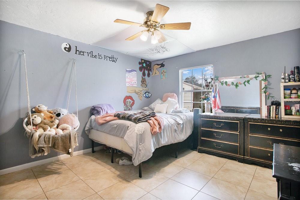 Image 18 of 30 For 119 Herbert Street