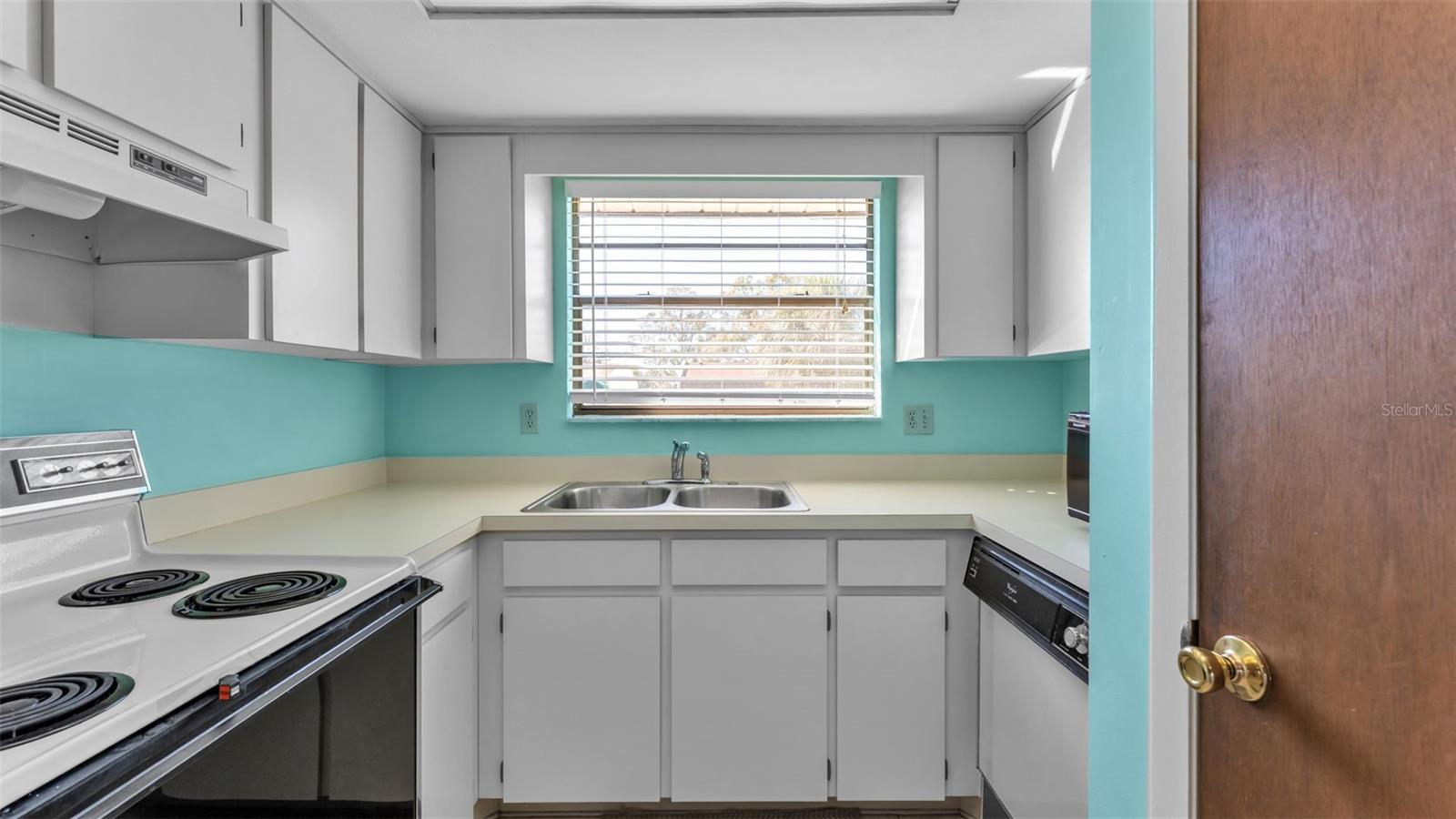 Image 9 of 38 For 6051 Topher Trail 6051