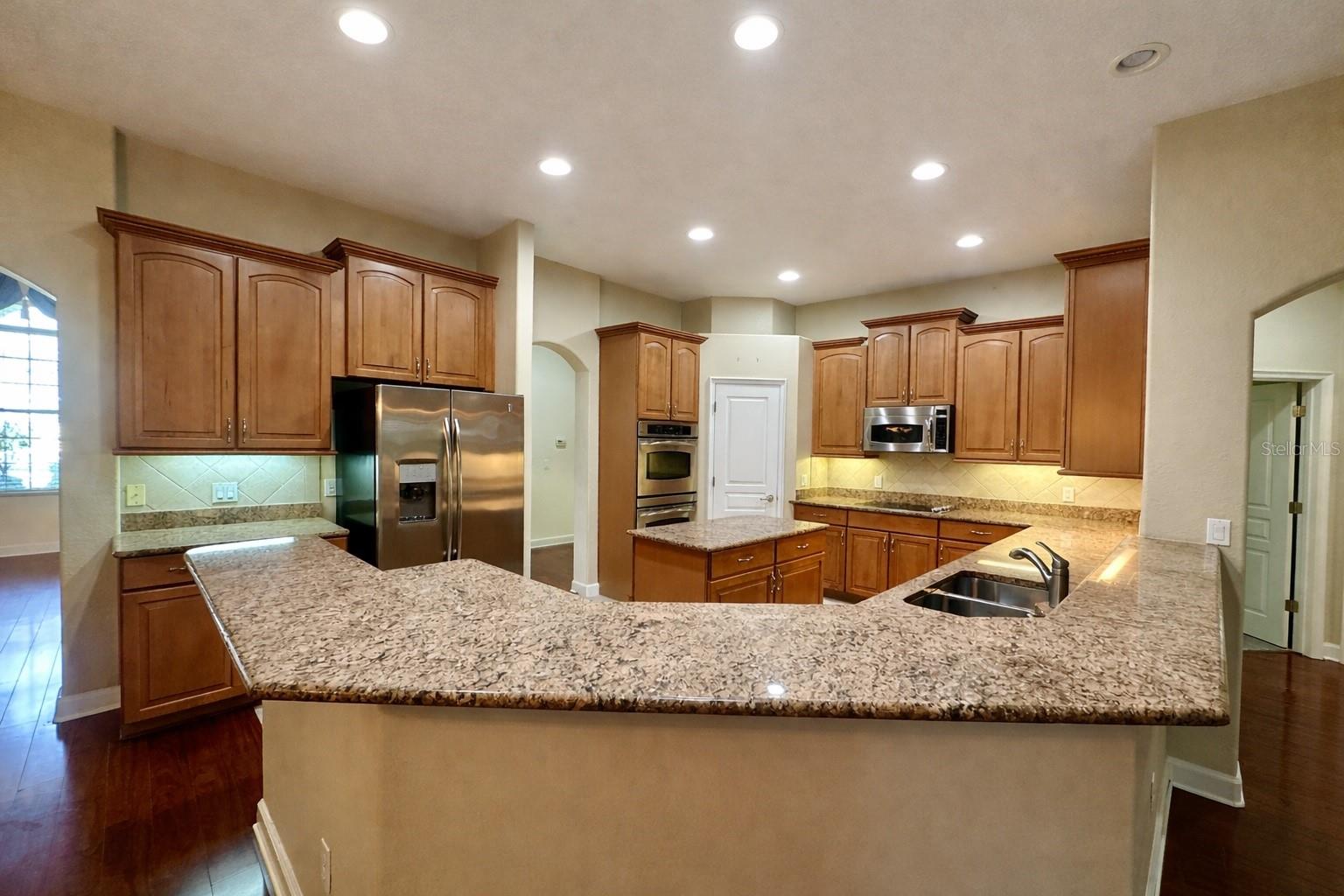 Image 15 of 68 For 1854 Eloise Cove Drive