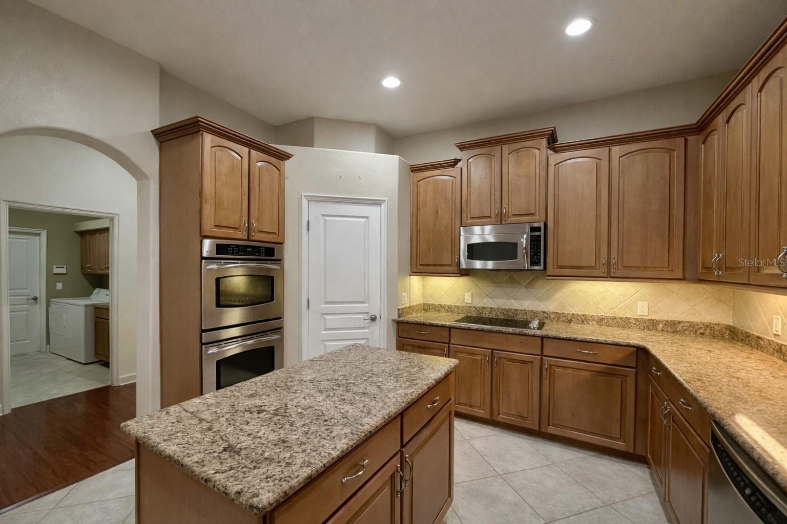 Image 16 of 68 For 1854 Eloise Cove Drive