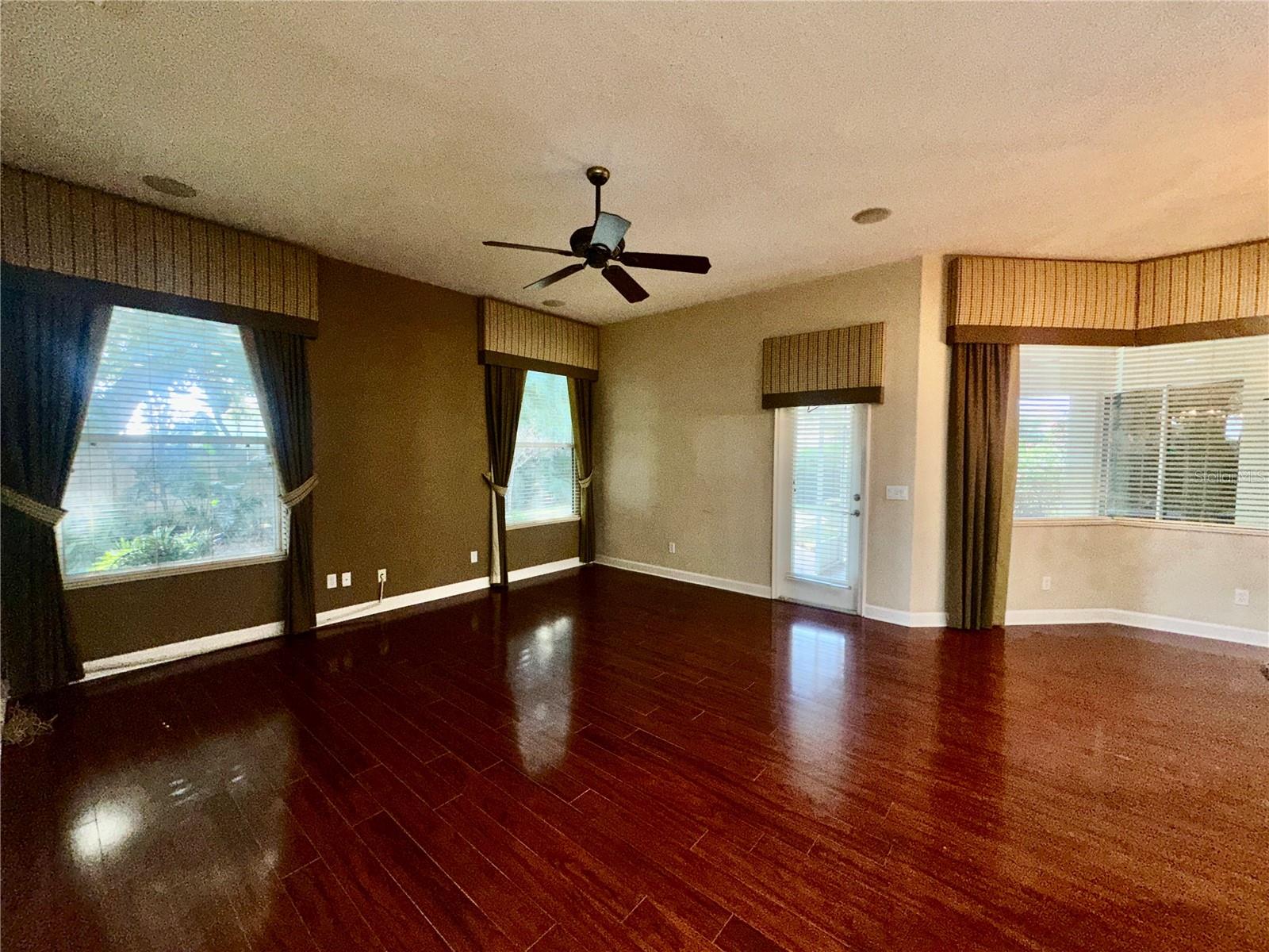 Image 24 of 68 For 1854 Eloise Cove Drive