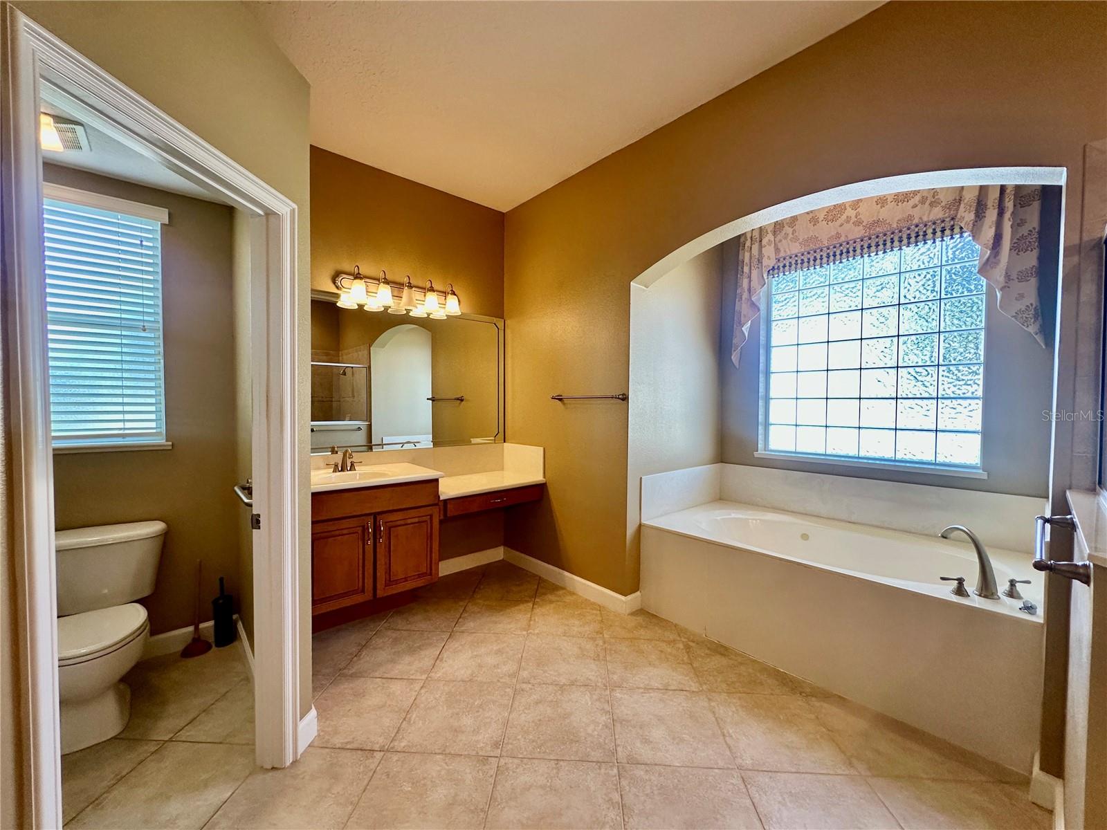 Image 29 of 68 For 1854 Eloise Cove Drive