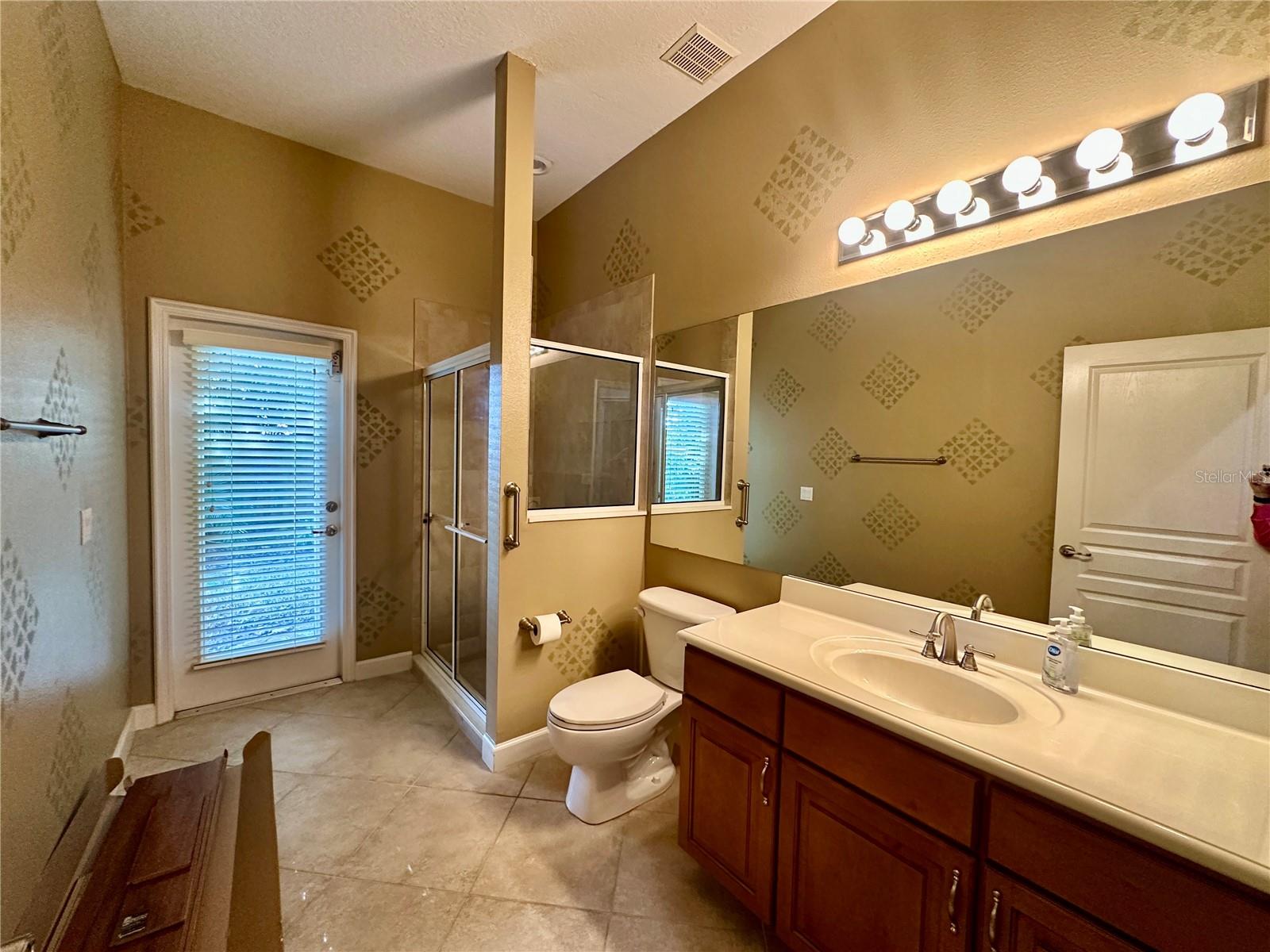 Image 41 of 68 For 1854 Eloise Cove Drive