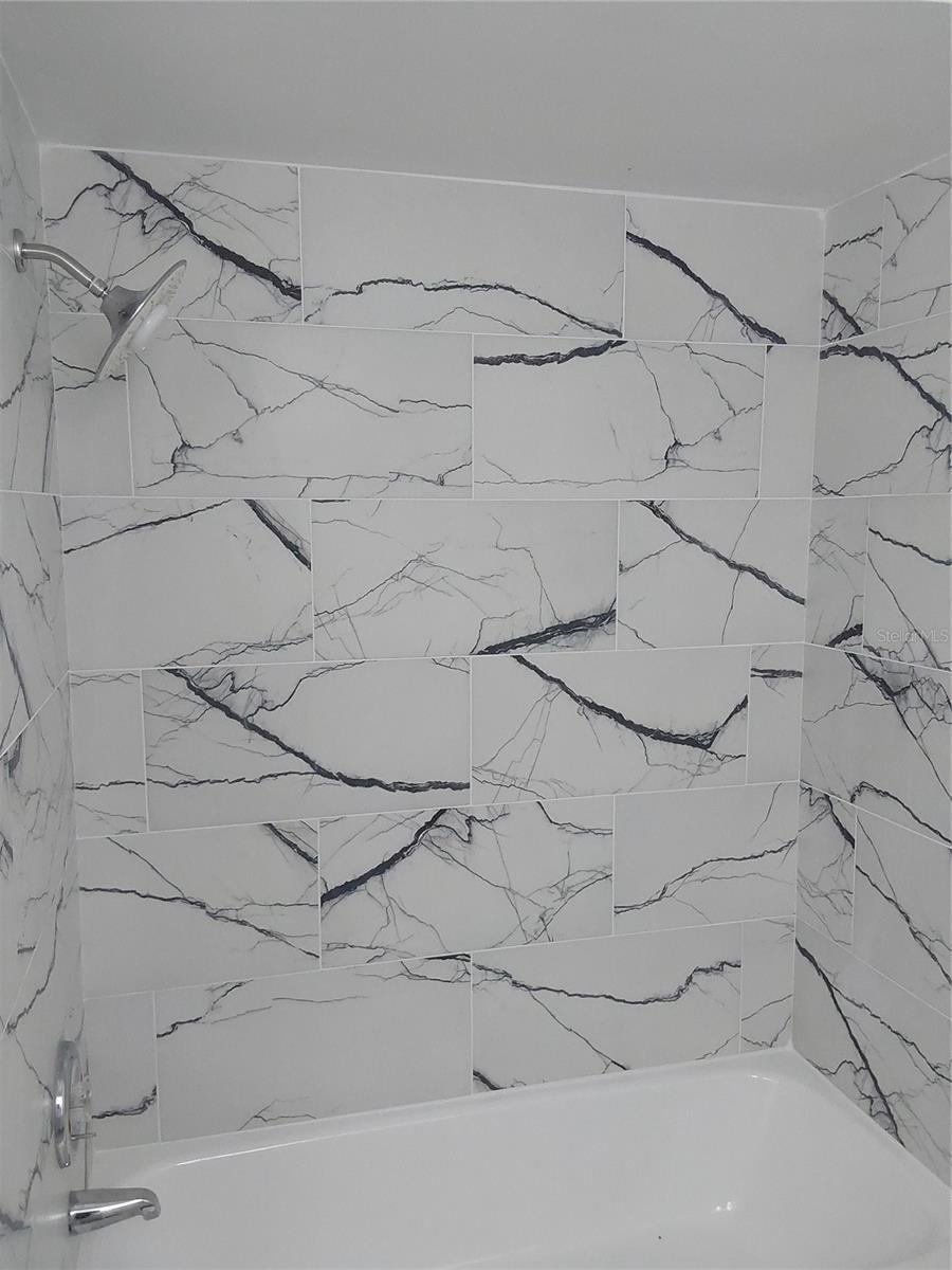 Image 18 of 26 For 148 Lake Otis Road