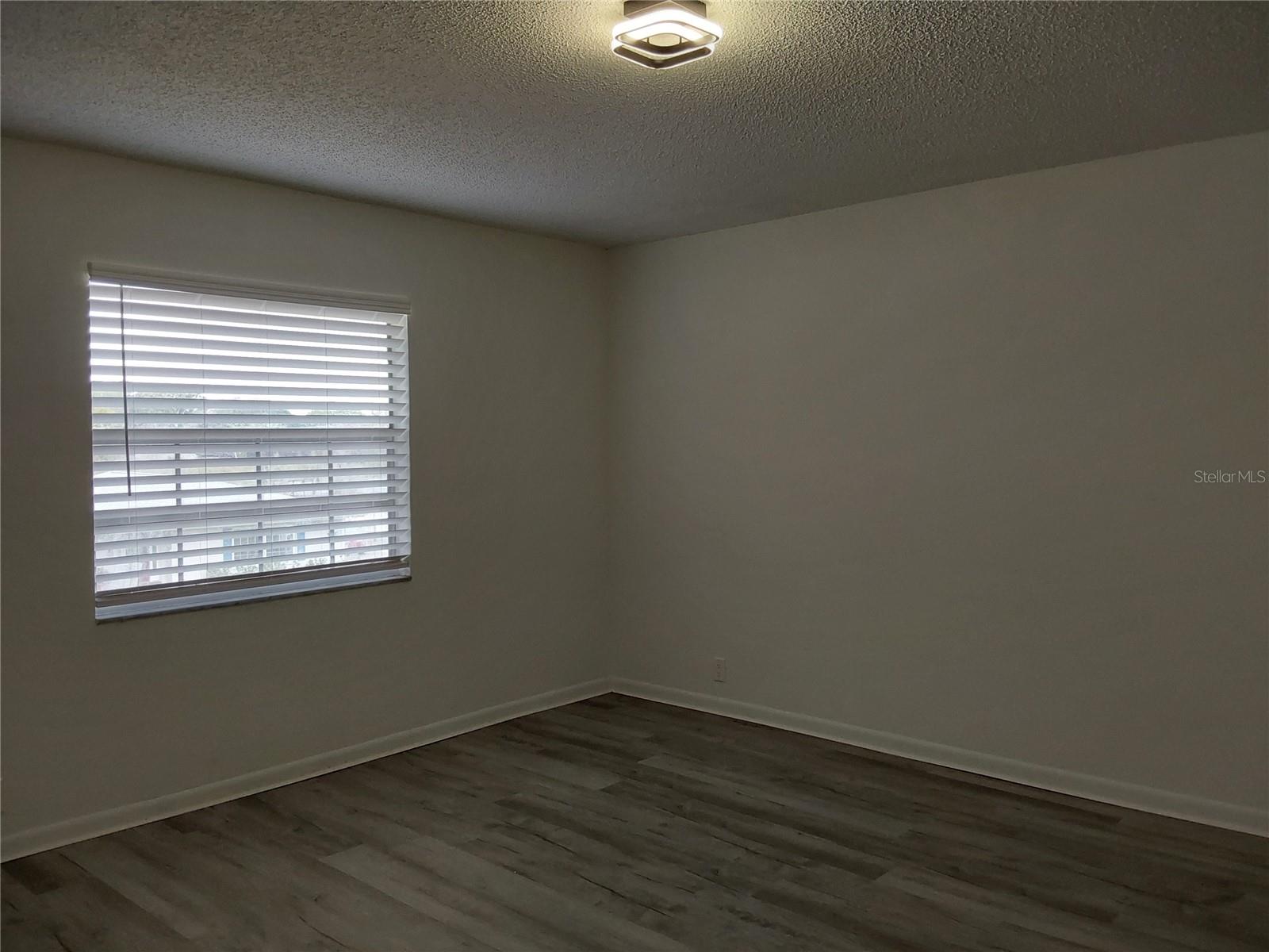 Image 19 of 26 For 148 Lake Otis Road