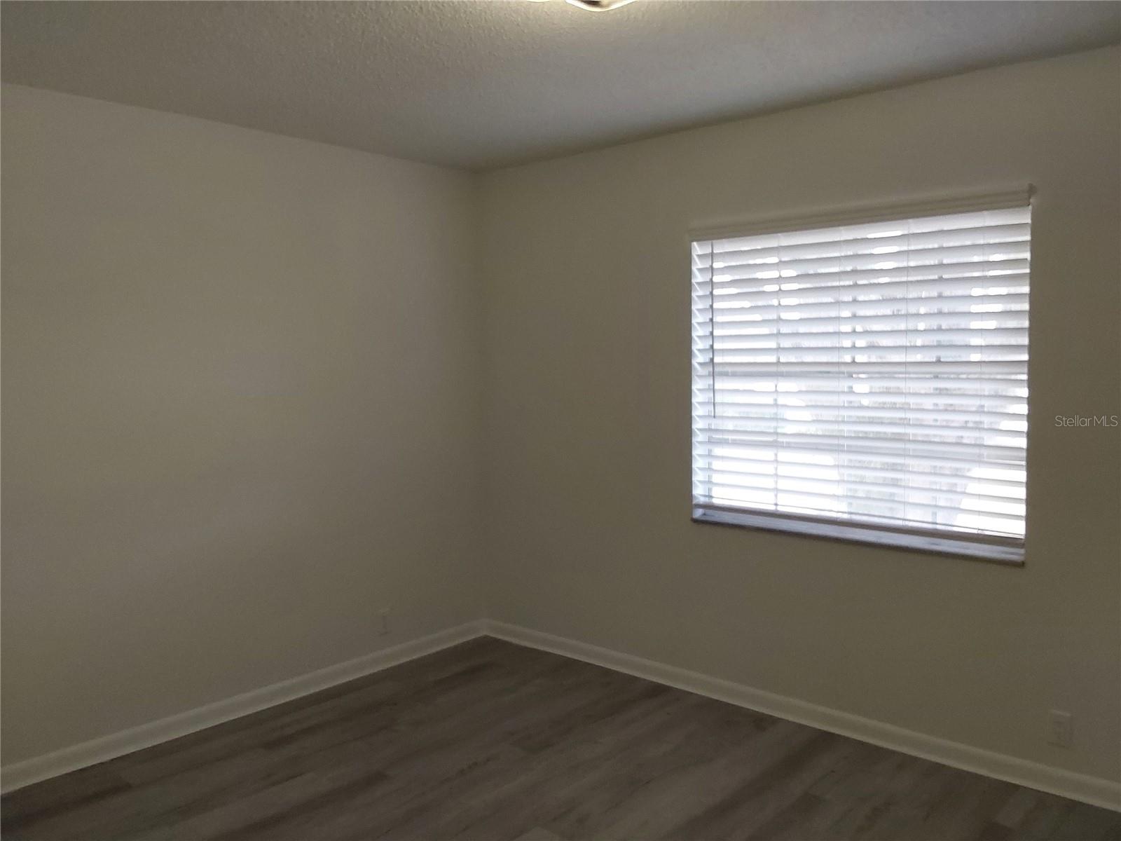 Image 20 of 26 For 148 Lake Otis Road