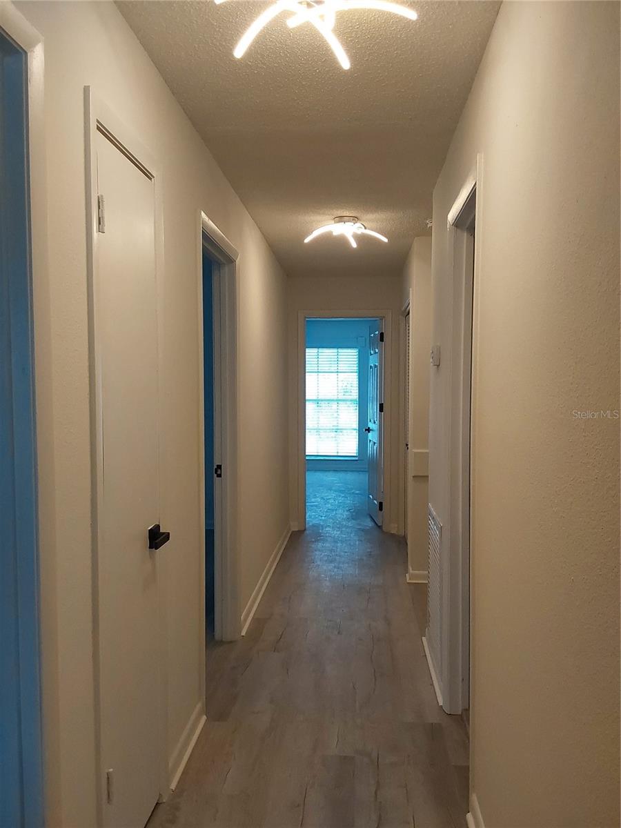 Image 21 of 26 For 148 Lake Otis Road