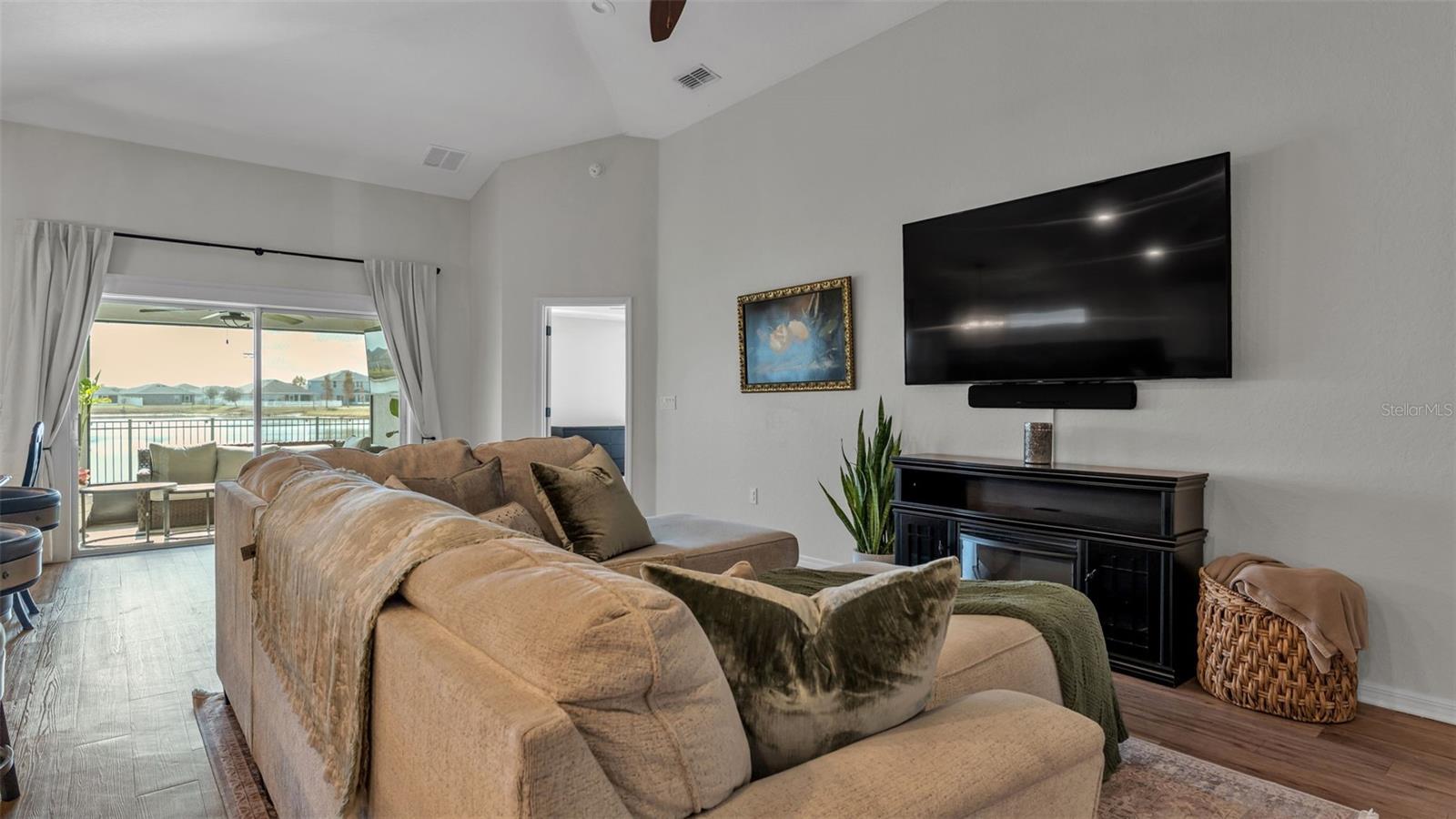 Image 21 of 60 For 4176 Red Fern Lane