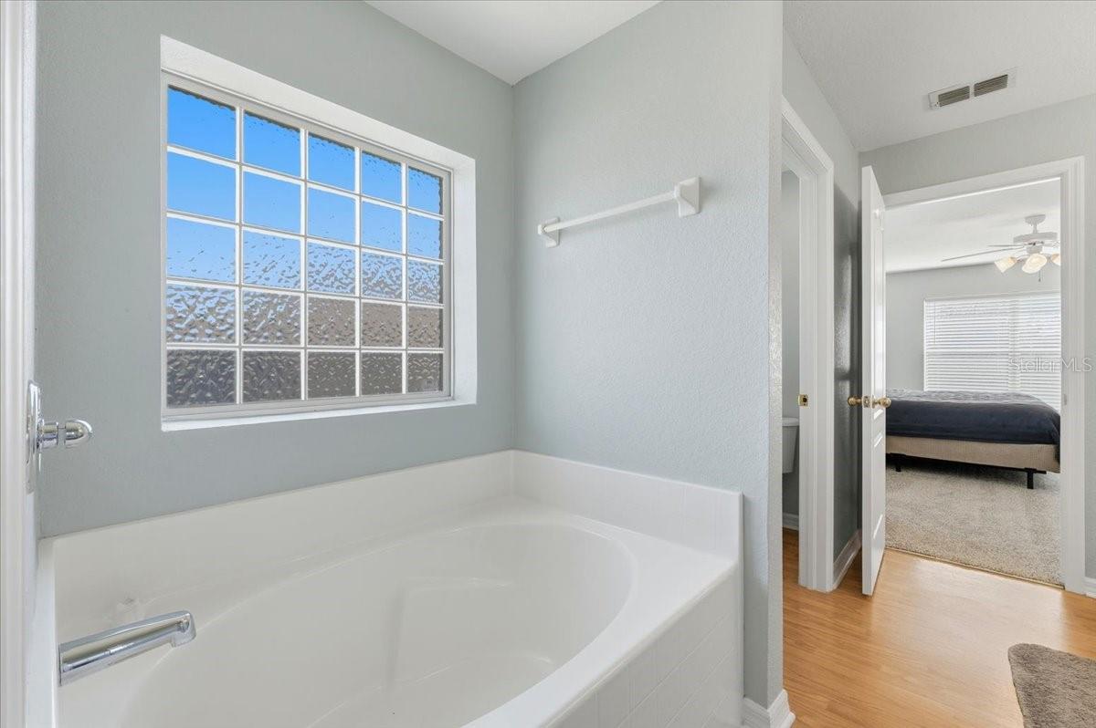 Image 18 of 43 For 6786 Highlands Creek