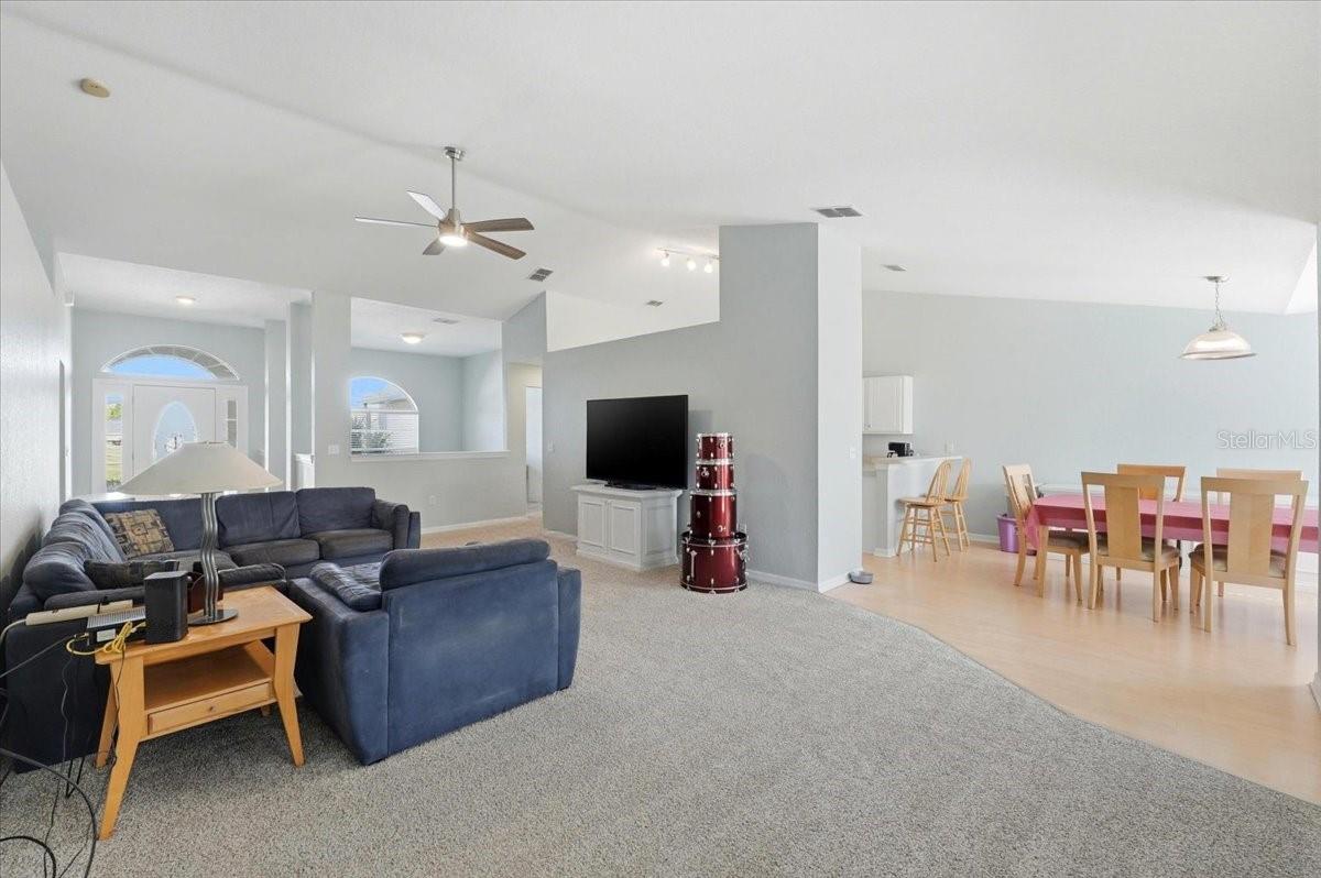 Image 4 of 43 For 6786 Highlands Creek