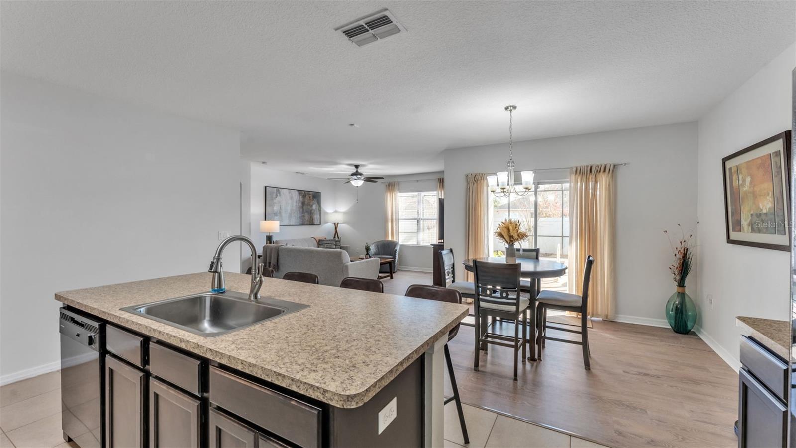 Image 10 of 56 For 1706 Laurel Oaks Drive