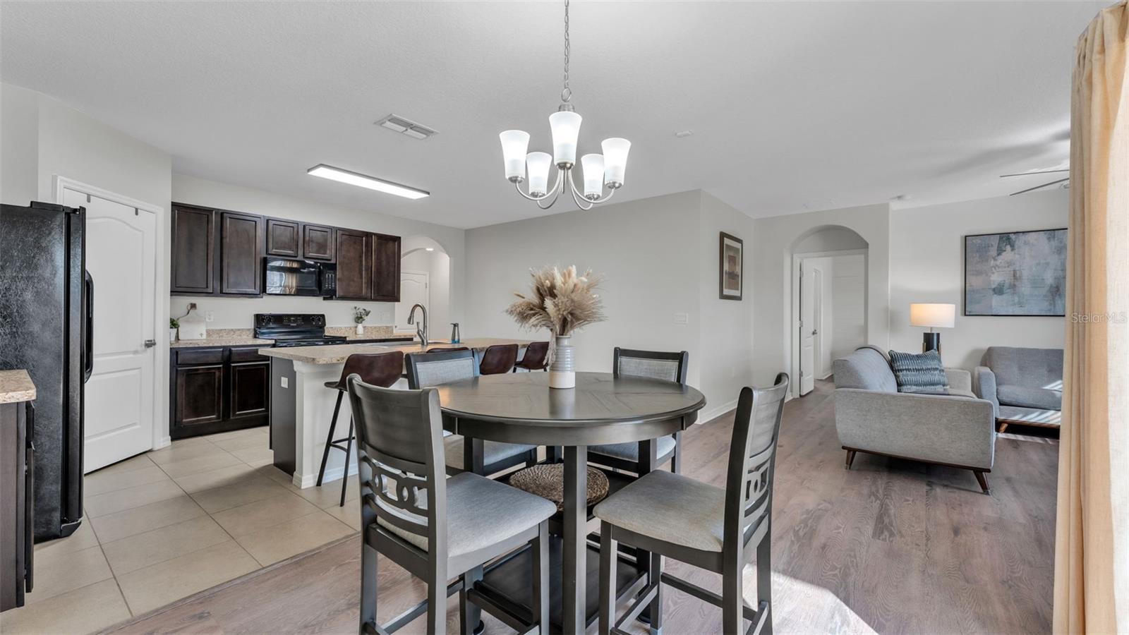 Image 13 of 56 For 1706 Laurel Oaks Drive