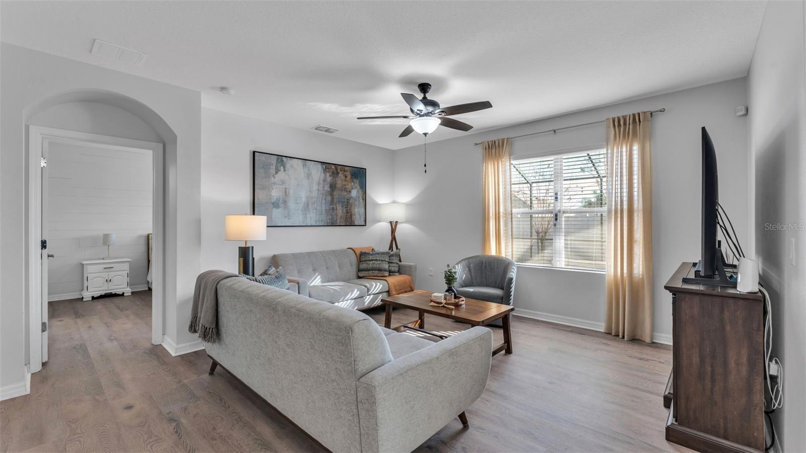 Image 15 of 56 For 1706 Laurel Oaks Drive