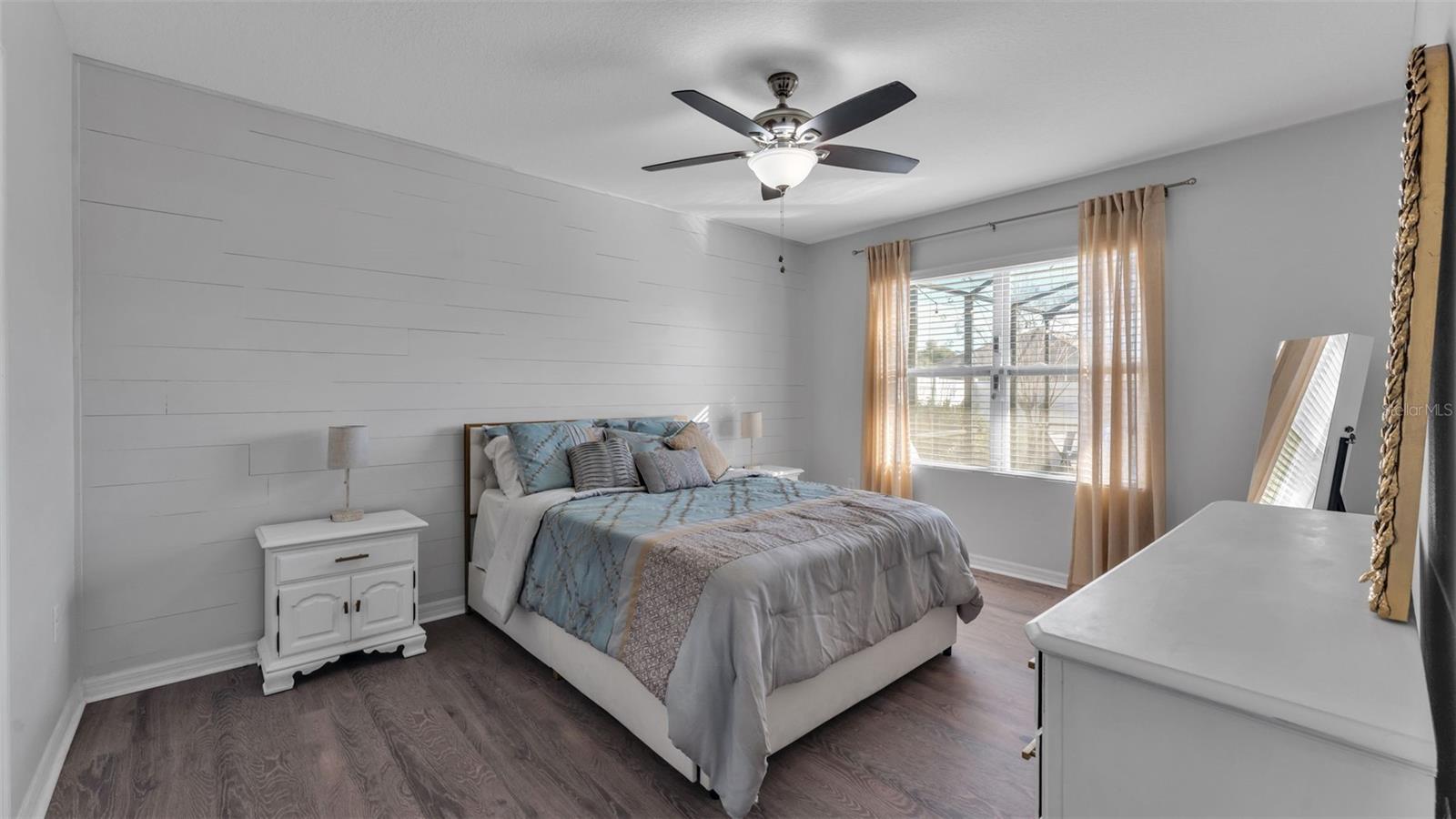 Image 16 of 56 For 1706 Laurel Oaks Drive