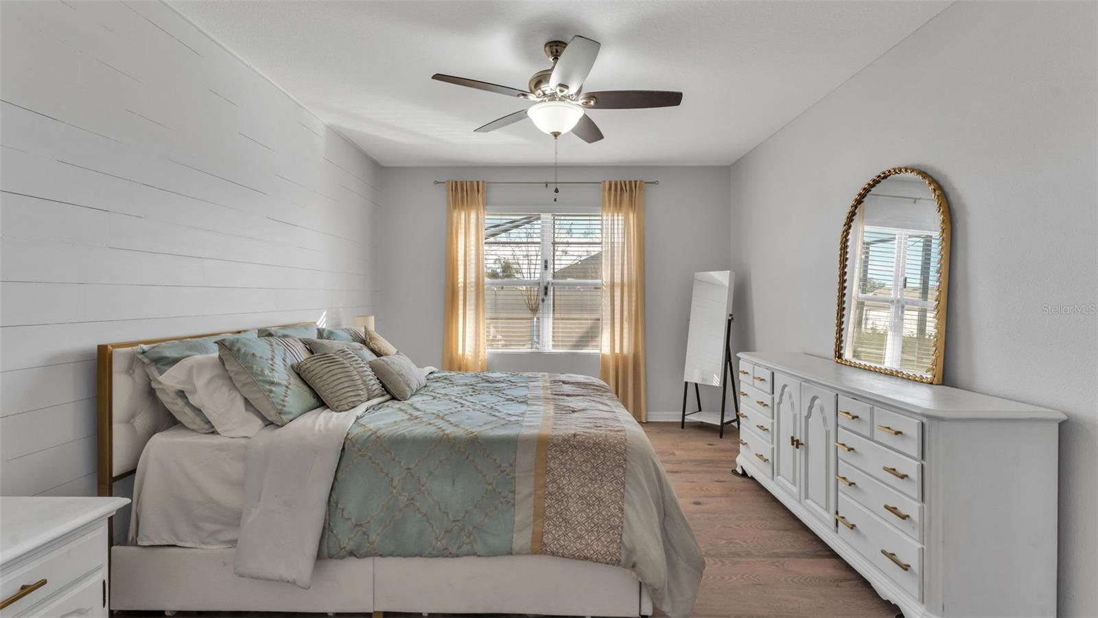 Image 18 of 56 For 1706 Laurel Oaks Drive