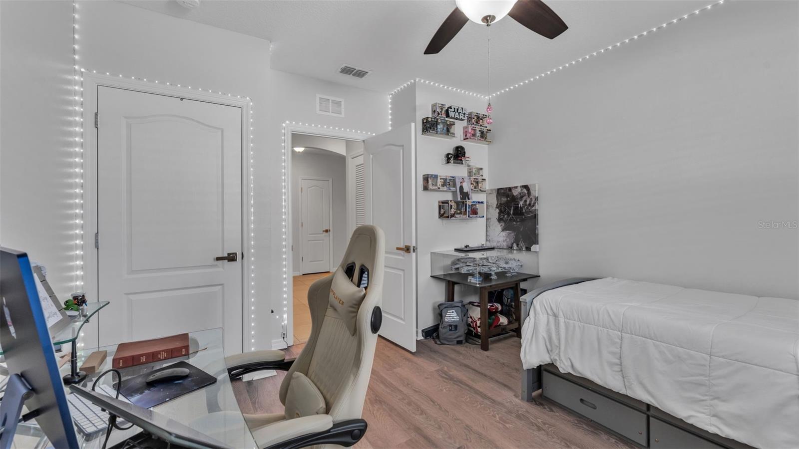 Image 34 of 56 For 1706 Laurel Oaks Drive