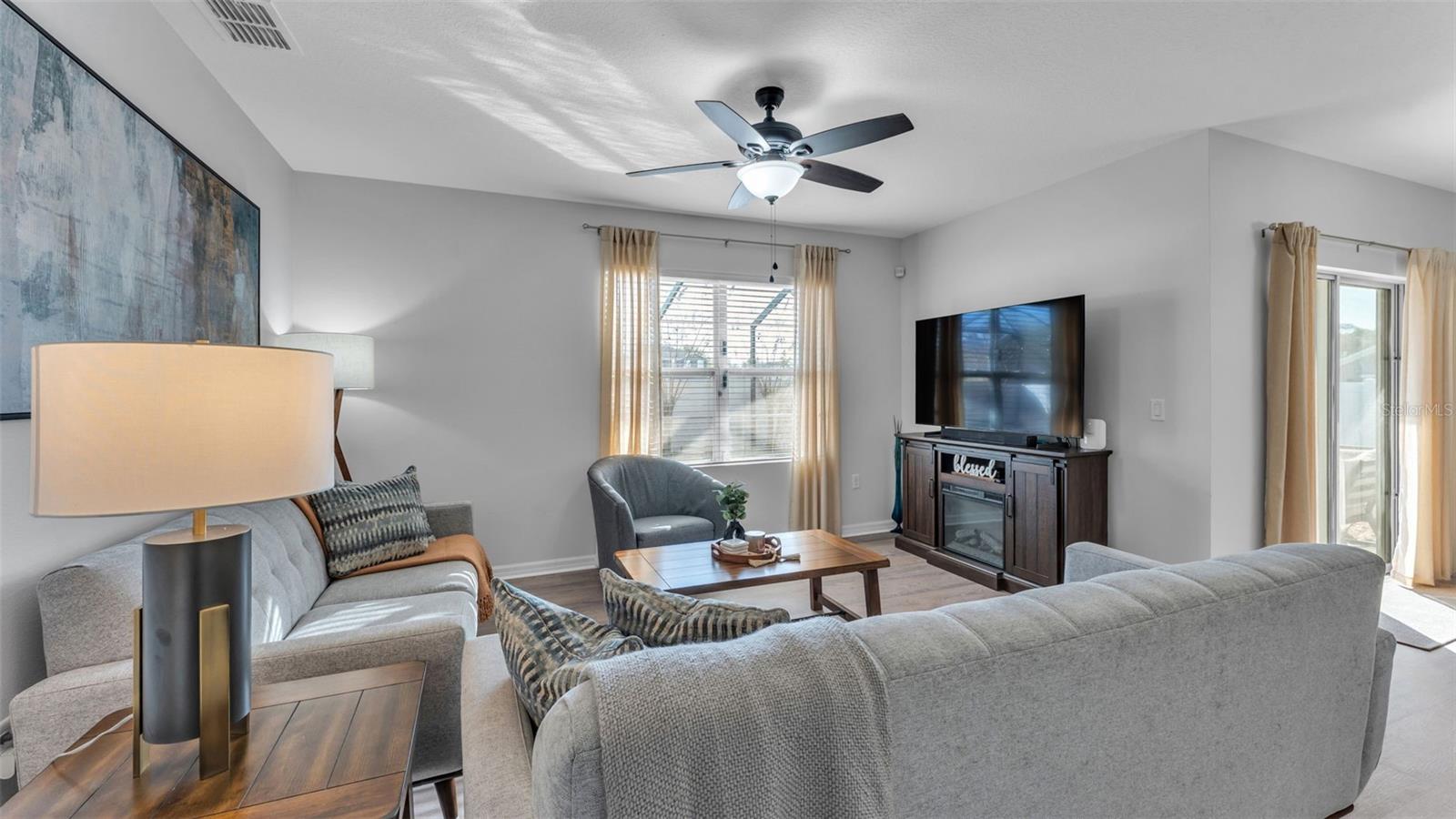 Image 4 of 56 For 1706 Laurel Oaks Drive