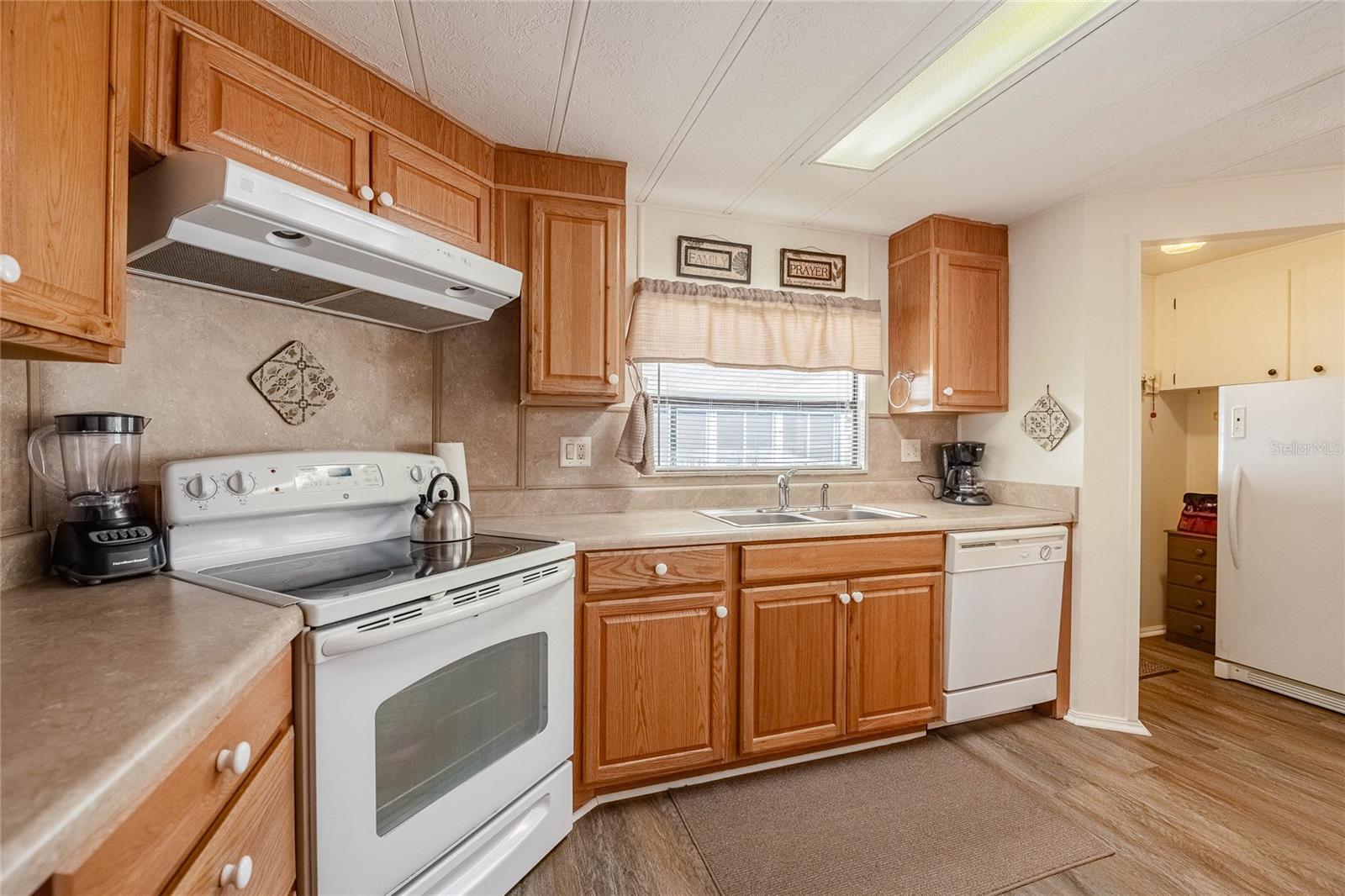 Image 12 of 40 For 5006 Fox Cliff Dr