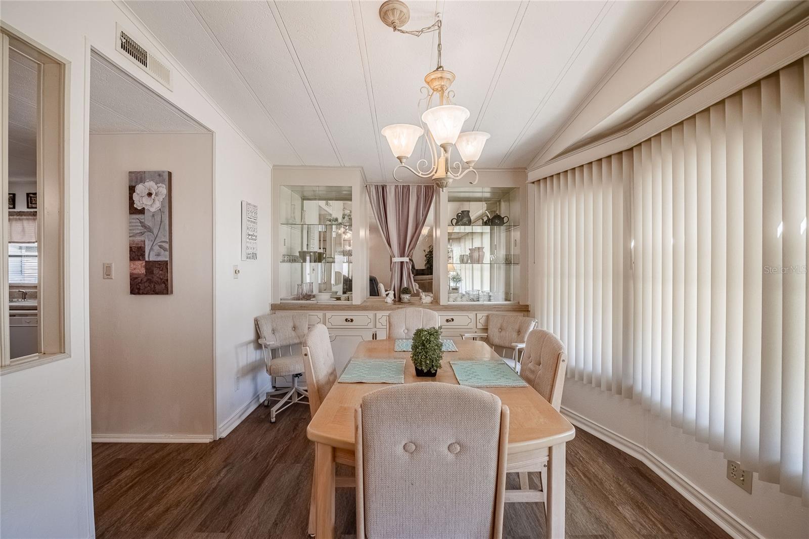 Image 14 of 40 For 5006 Fox Cliff Dr