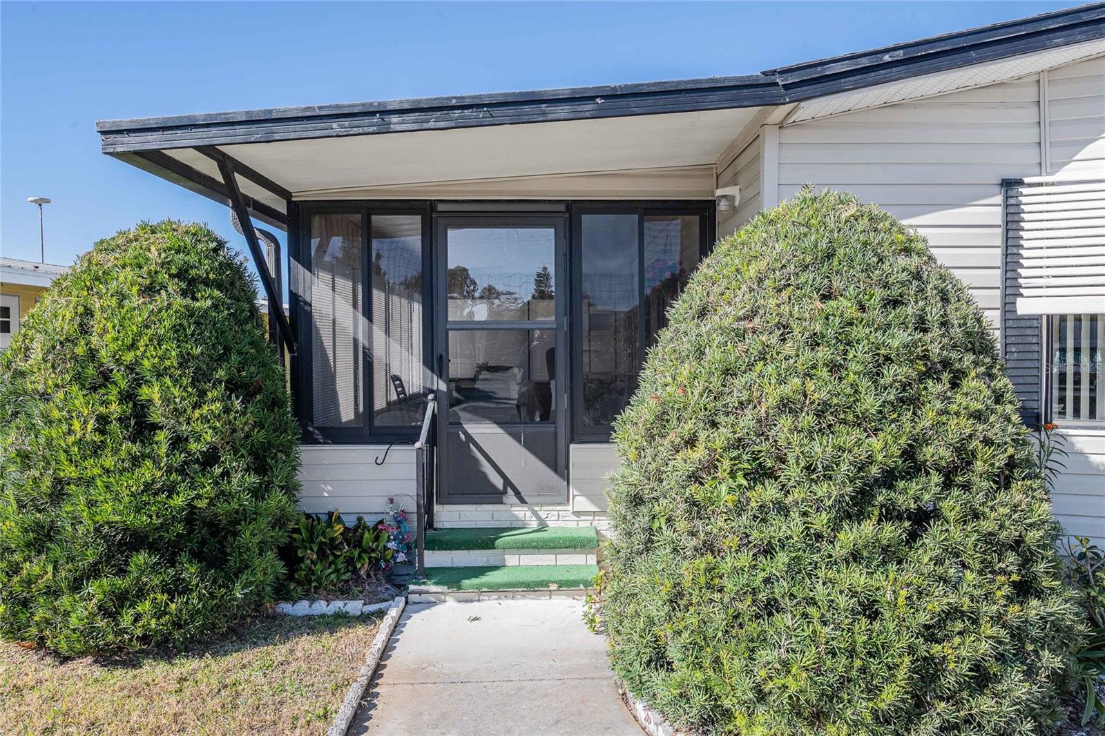 Image 3 of 40 For 5006 Fox Cliff Dr