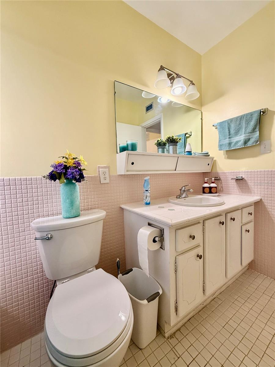 Image 13 of 30 For 1700 6th Street Nw C7