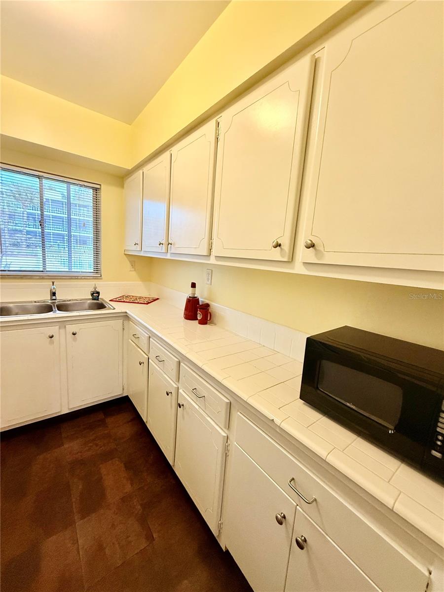 Image 8 of 30 For 1700 6th Street Nw C7