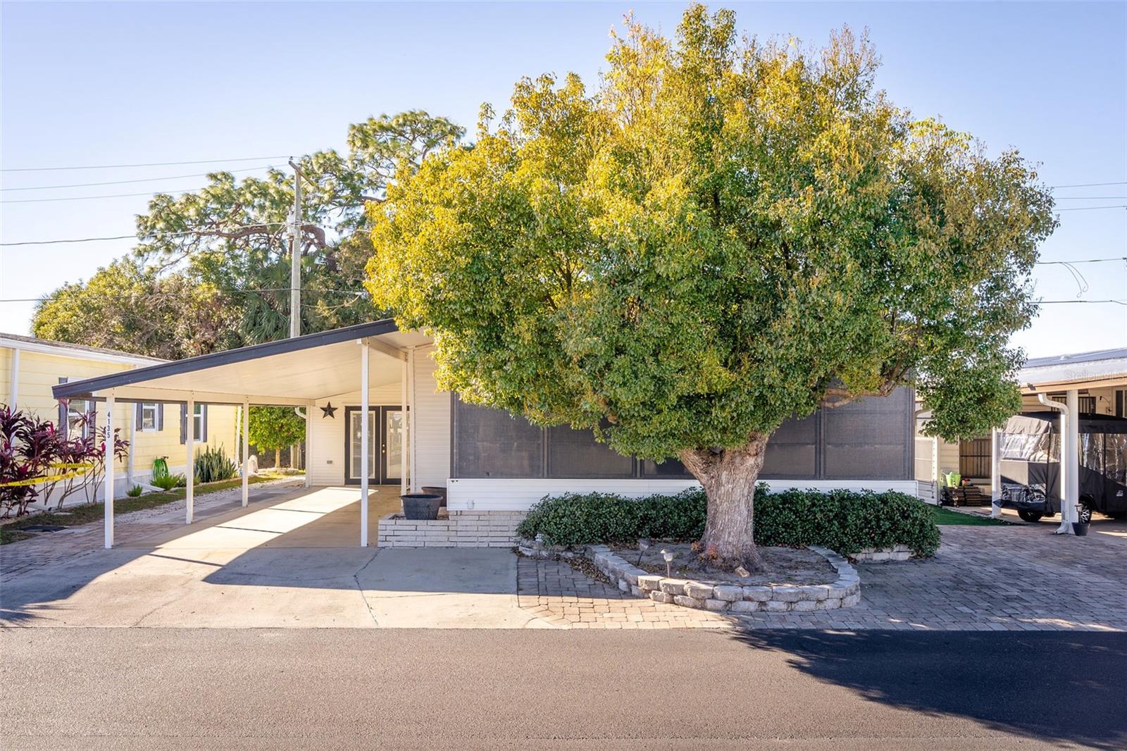 Details for 4135 Rolling Oaks Drive, WINTER HAVEN, FL 33880