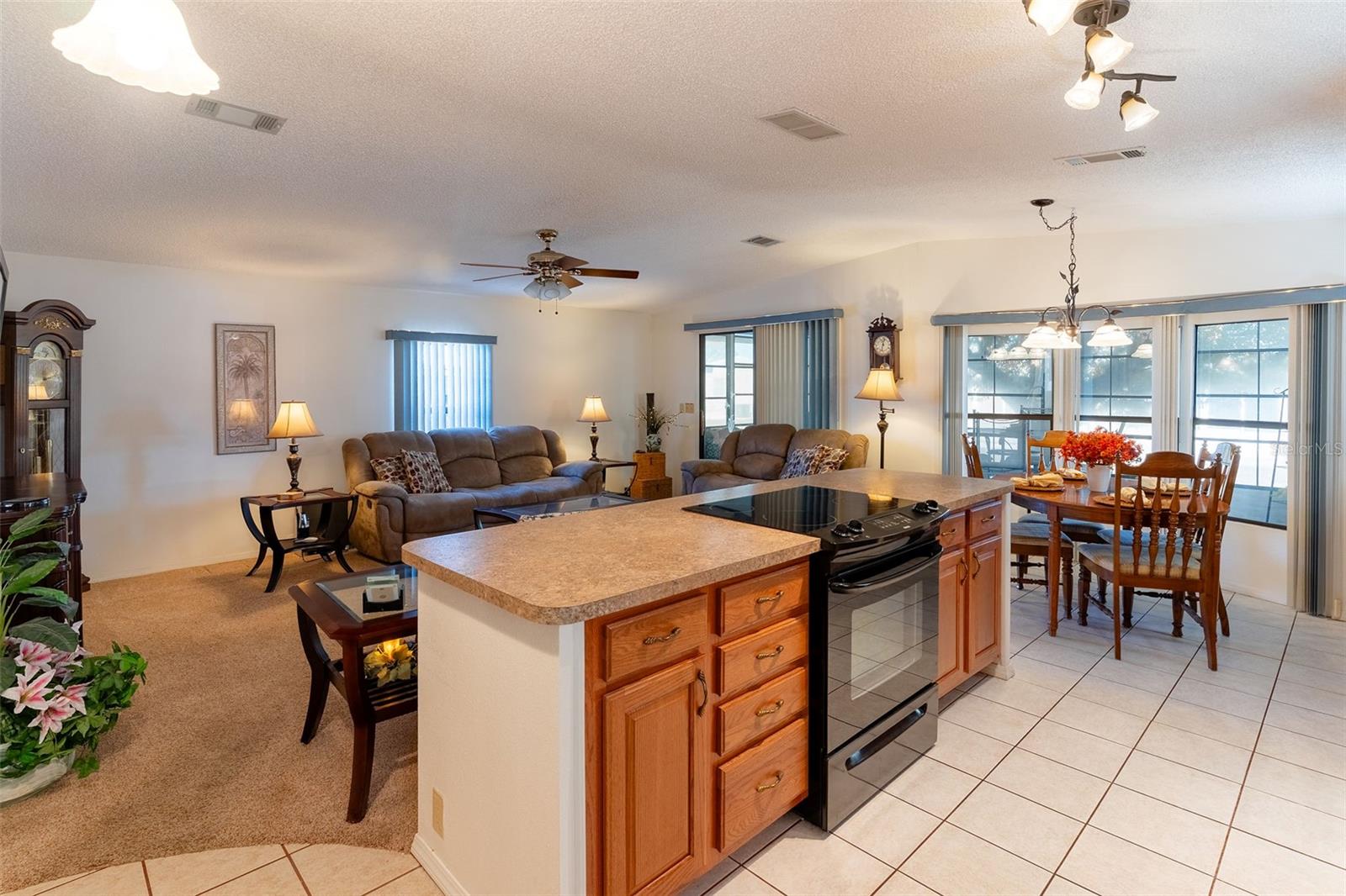 Image 11 of 39 For 4135 Rolling Oaks Drive