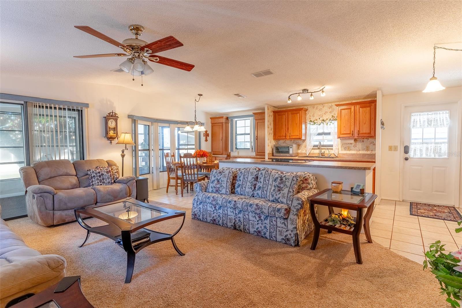 Image 16 of 39 For 4135 Rolling Oaks Drive