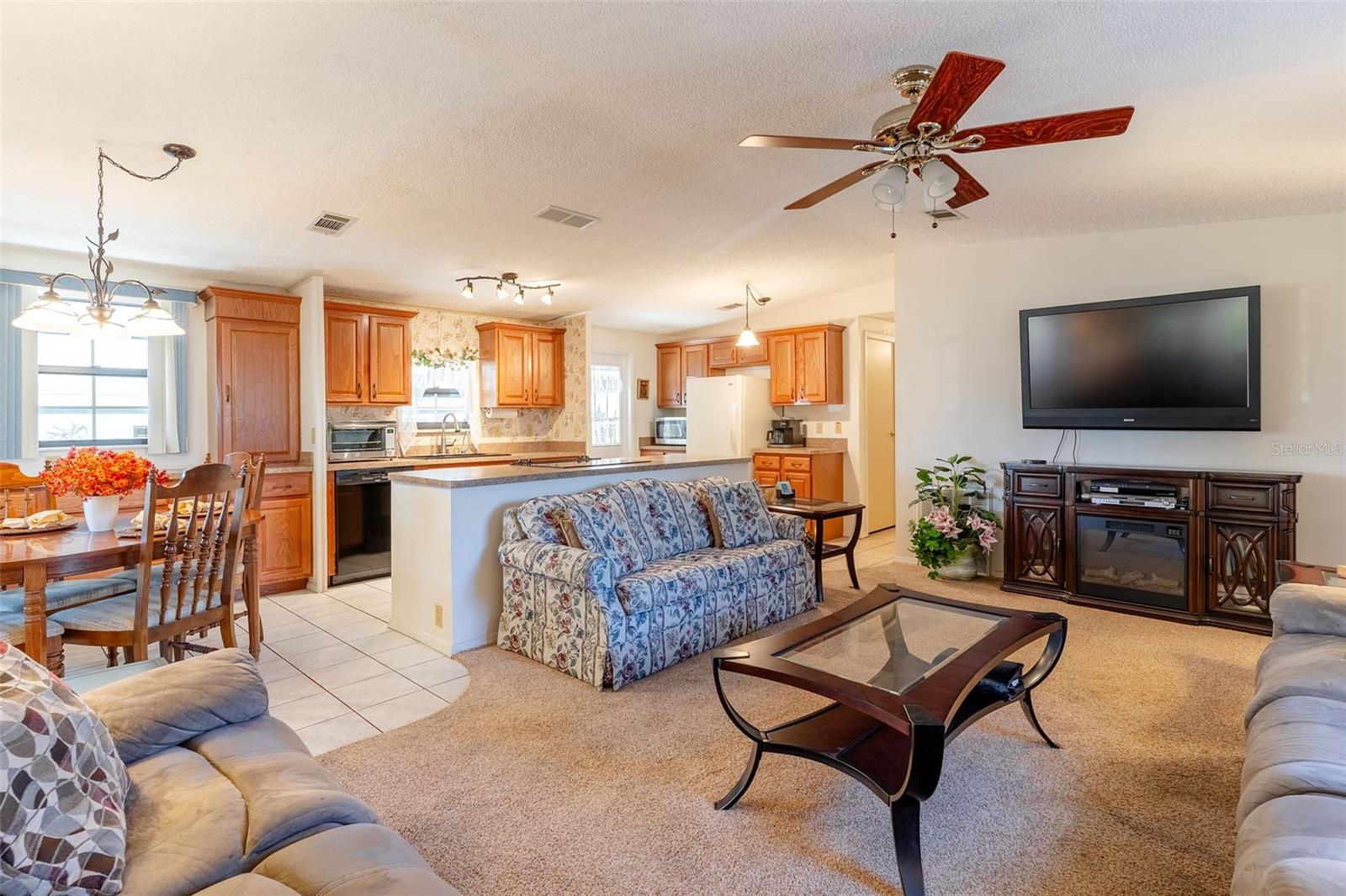 Image 17 of 39 For 4135 Rolling Oaks Drive