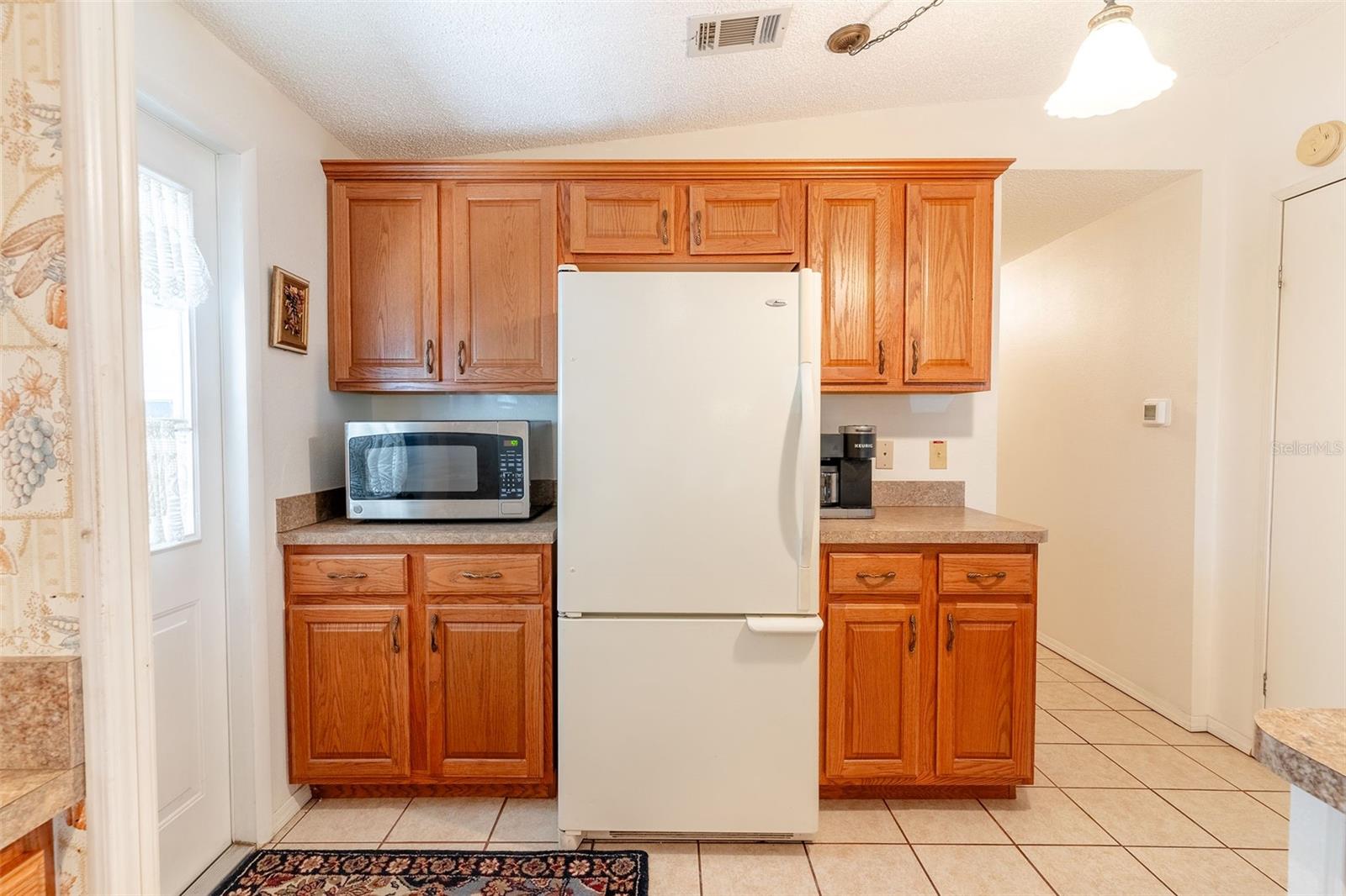 Image 20 of 39 For 4135 Rolling Oaks Drive