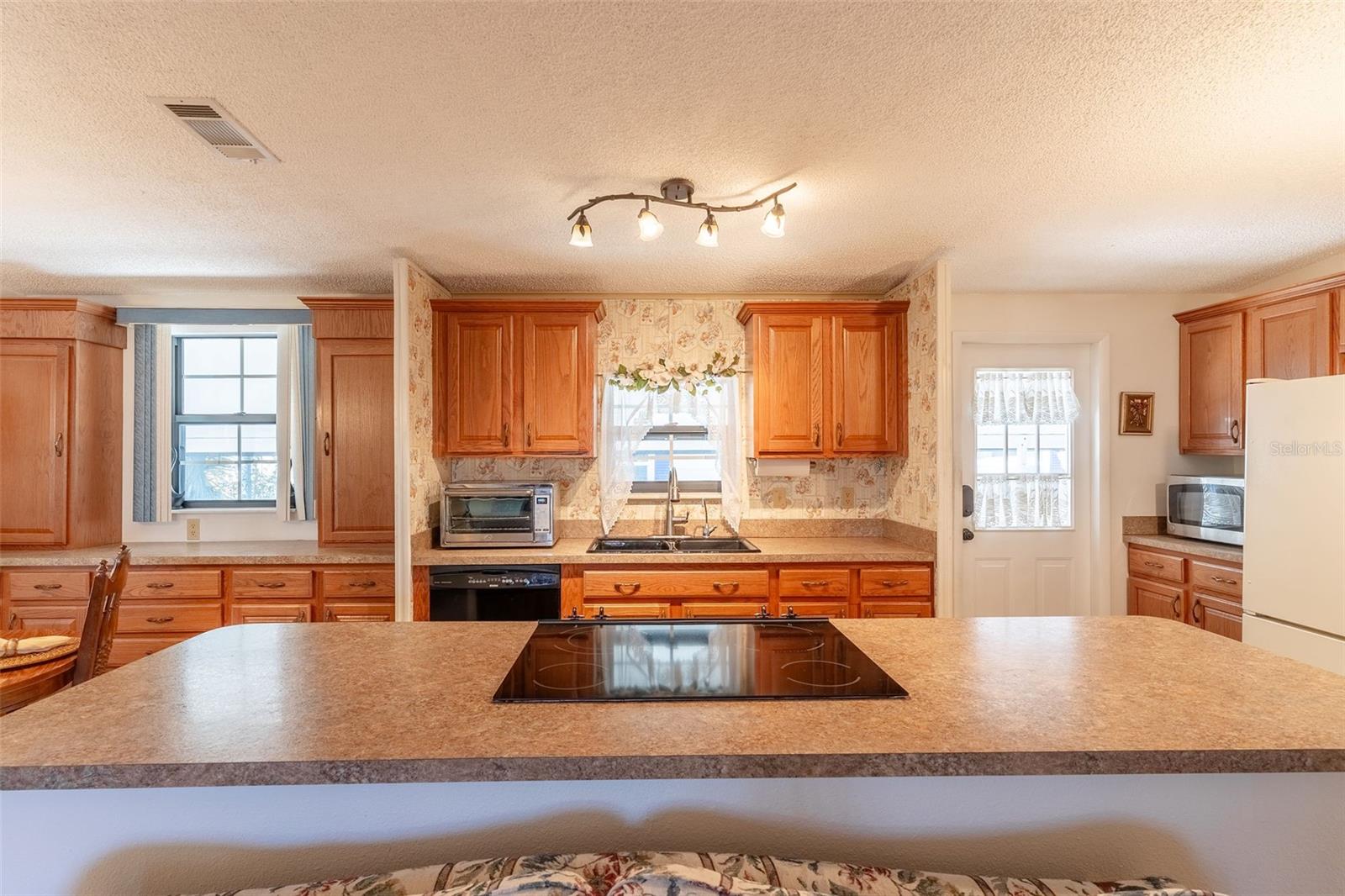 Image 23 of 39 For 4135 Rolling Oaks Drive