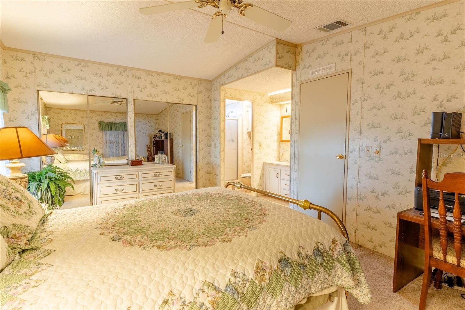 Image 29 of 39 For 4135 Rolling Oaks Drive